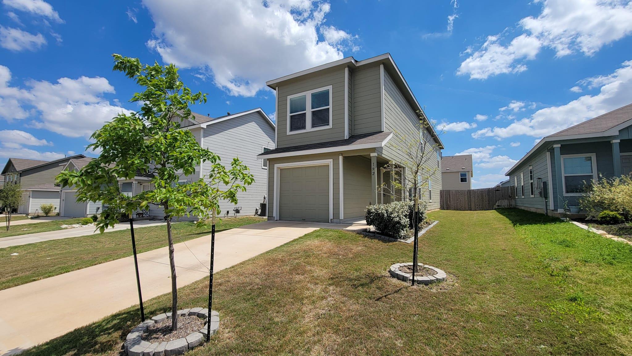 192 Gabbro Gdns, Maxwell, TX 78656