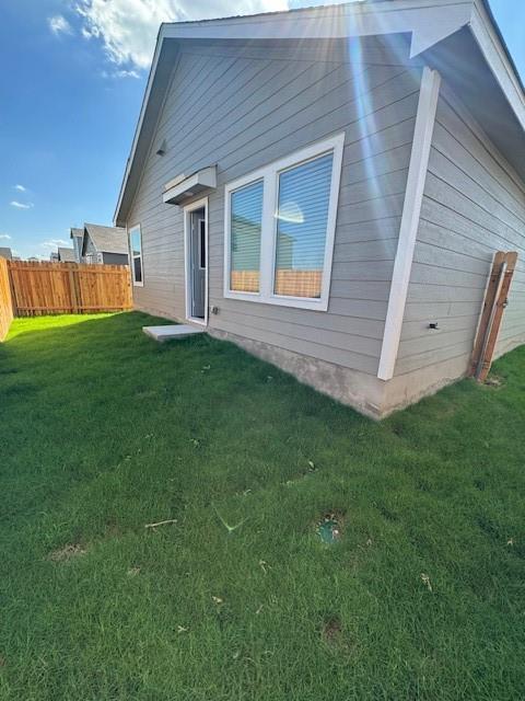 752 Soapstone Pass, Maxwell, TX 78666