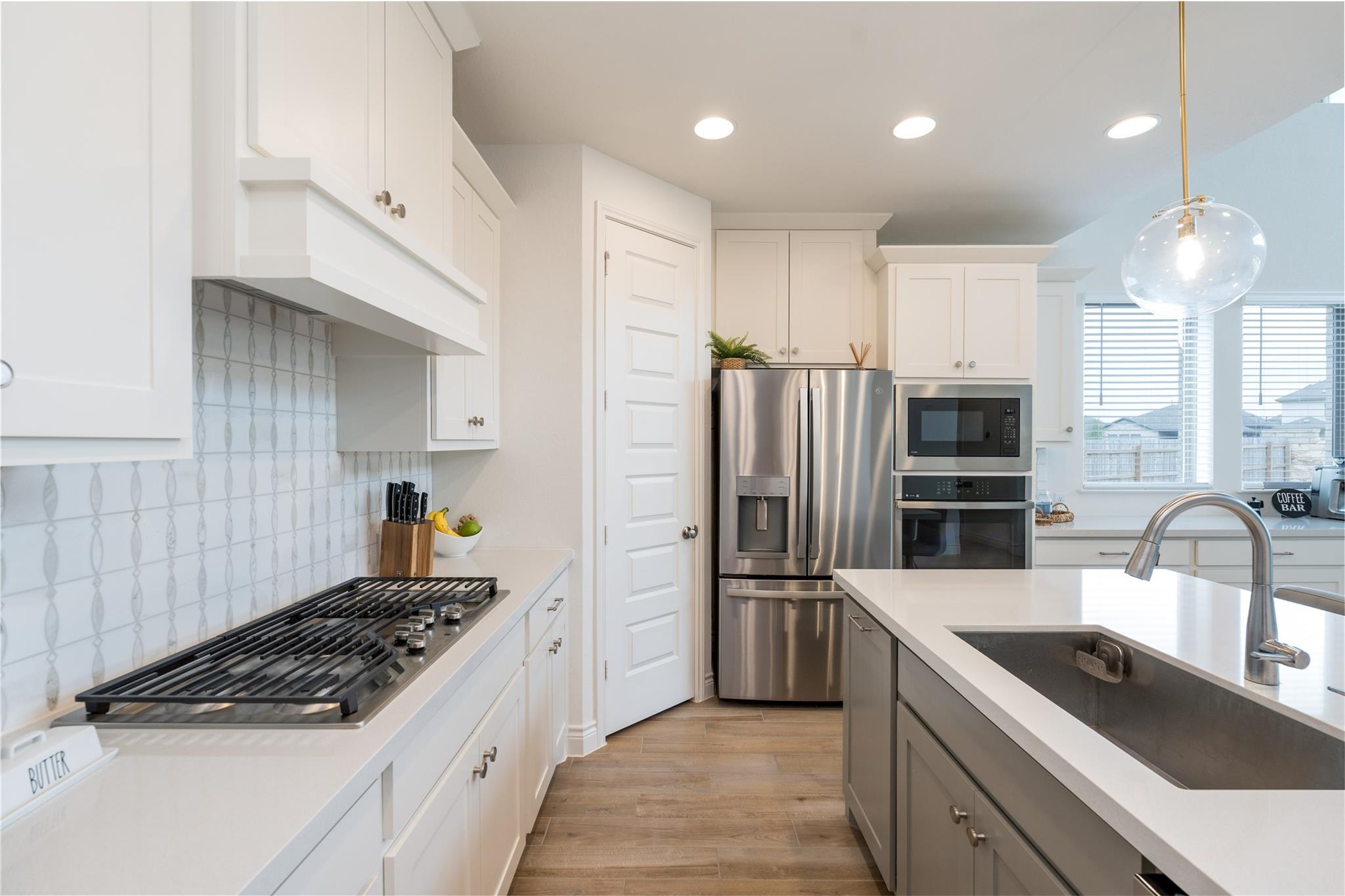 129 Menlo Bnd, Liberty Hill, TX 78642