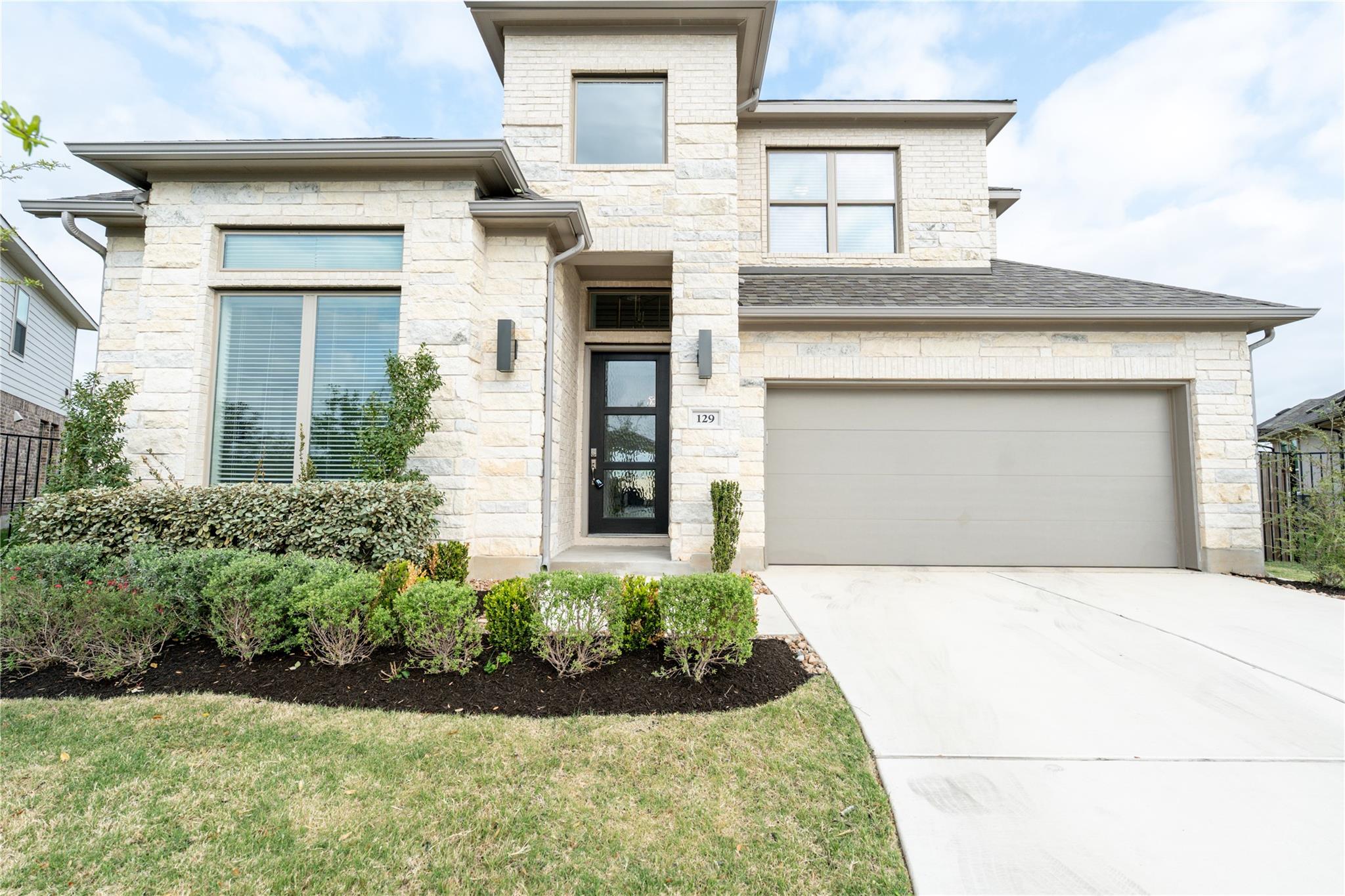 129 Menlo Bnd, Liberty Hill, TX 78642