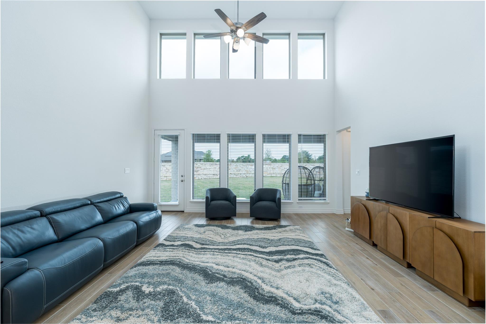129 Menlo Bnd, Liberty Hill, TX 78642