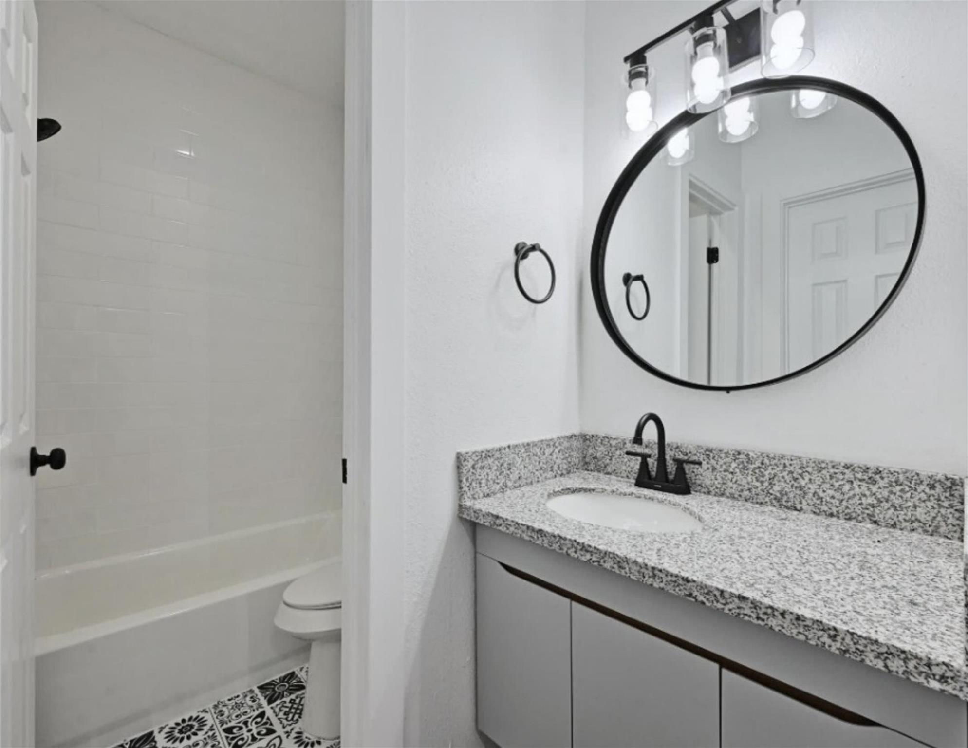 9508 Kempler Dr # B, Austin, TX 78748