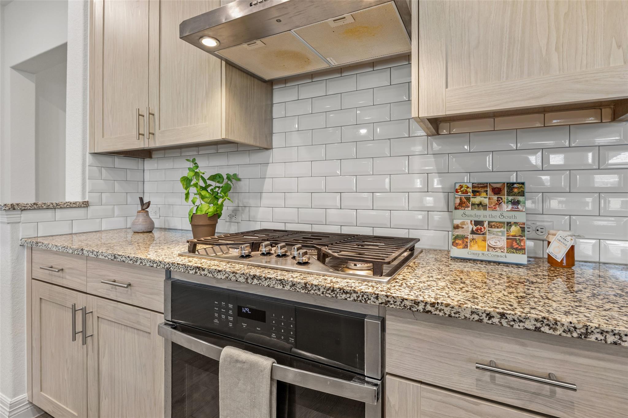 704 Muster Bnd, Georgetown, TX 78626