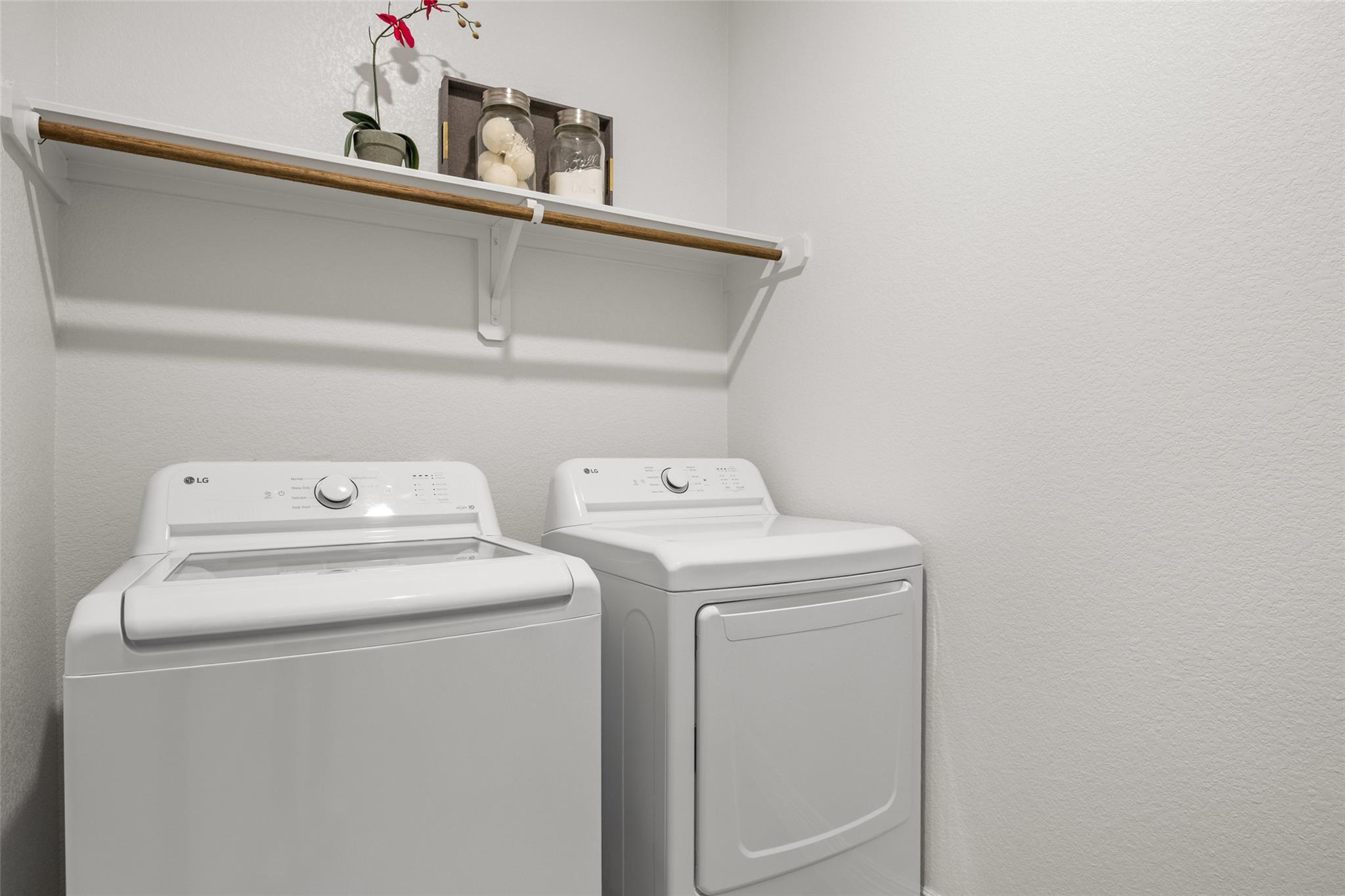 704 Muster Bnd, Georgetown, TX 78626