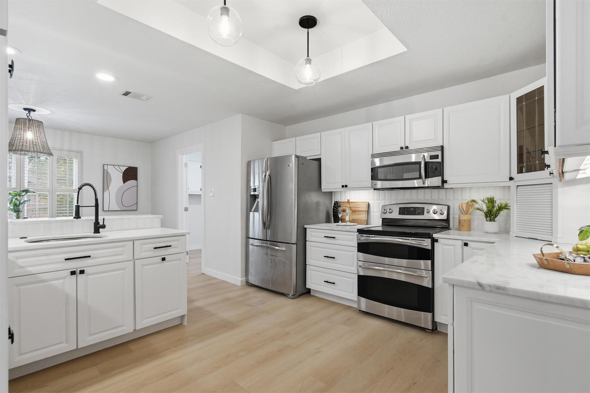 201 Towhee Dr, Buda, TX 78610