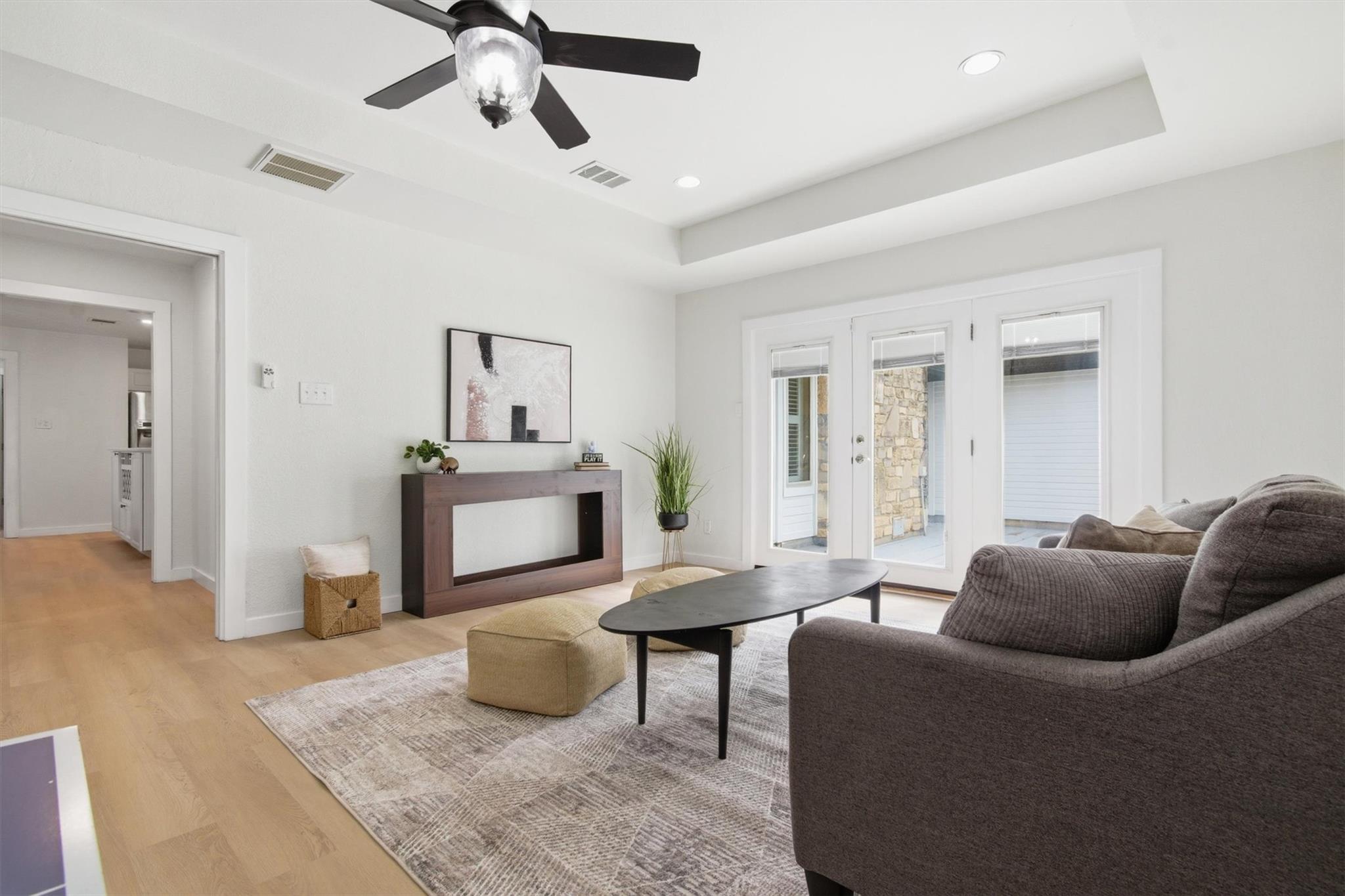 201 Towhee Dr, Buda, TX 78610