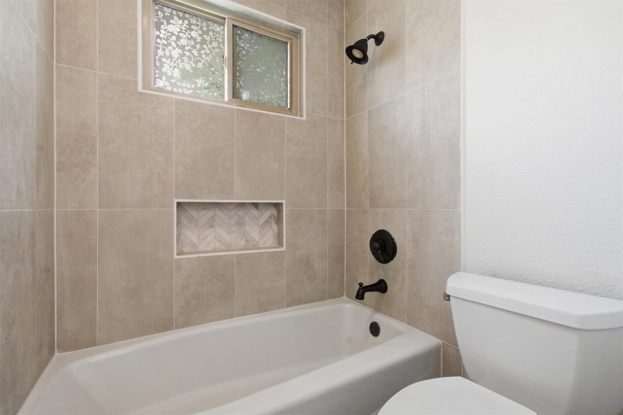 201 Towhee Dr, Buda, TX 78610