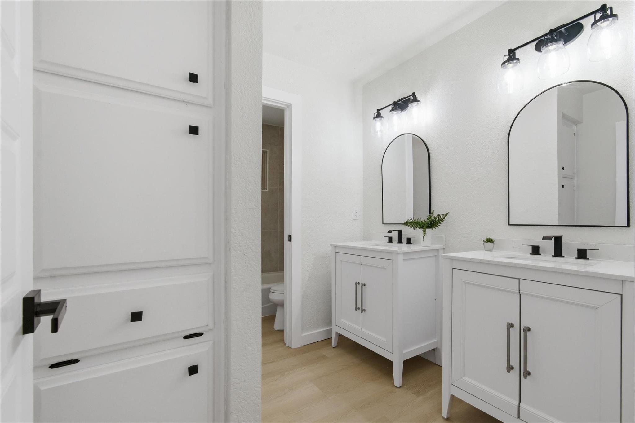 201 Towhee Dr, Buda, TX 78610