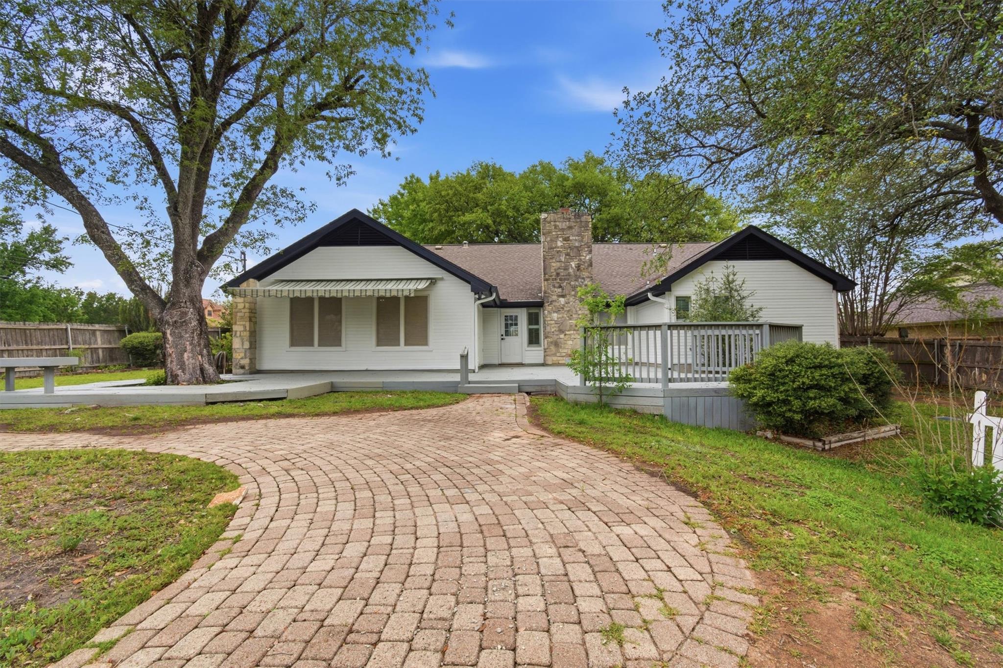 201 Towhee Dr, Buda, TX 78610