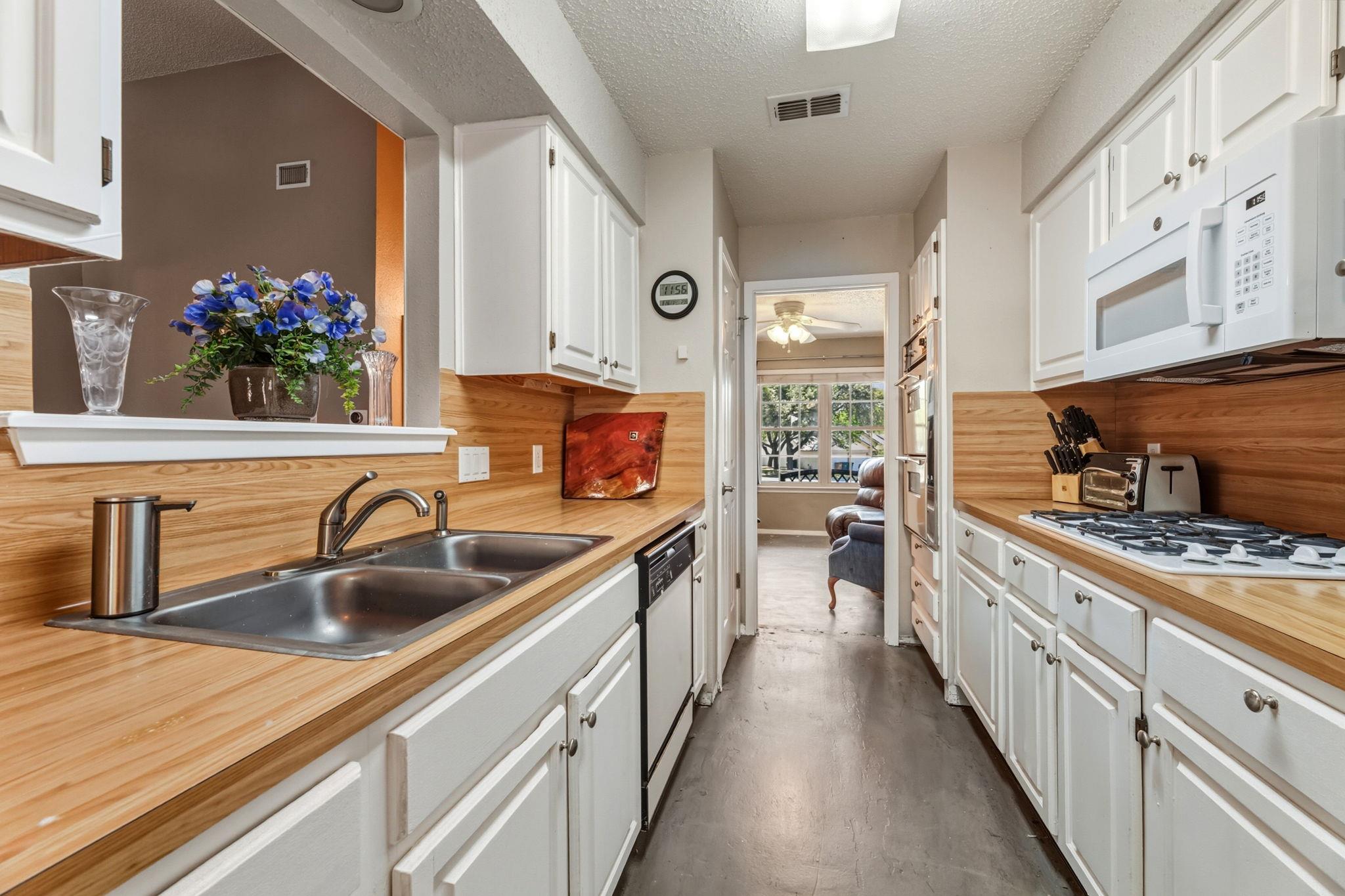 12608 Andromeda Cv, Austin, TX 78727