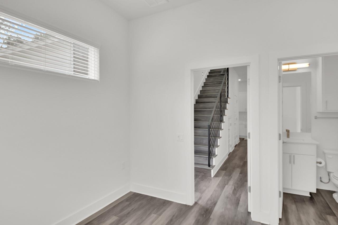 6325 Ponca St # B, Austin, TX 78741