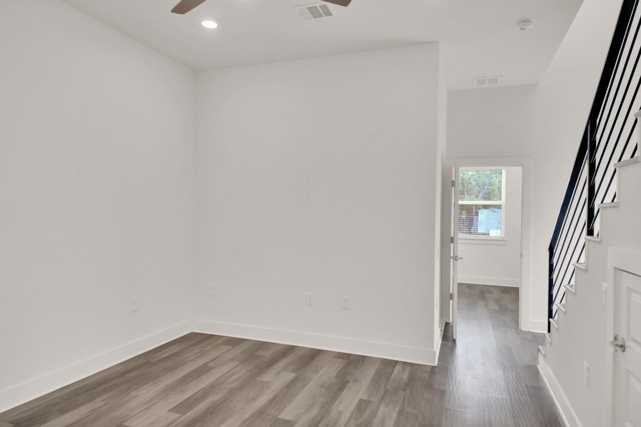 6325 Ponca St # B, Austin, TX 78741