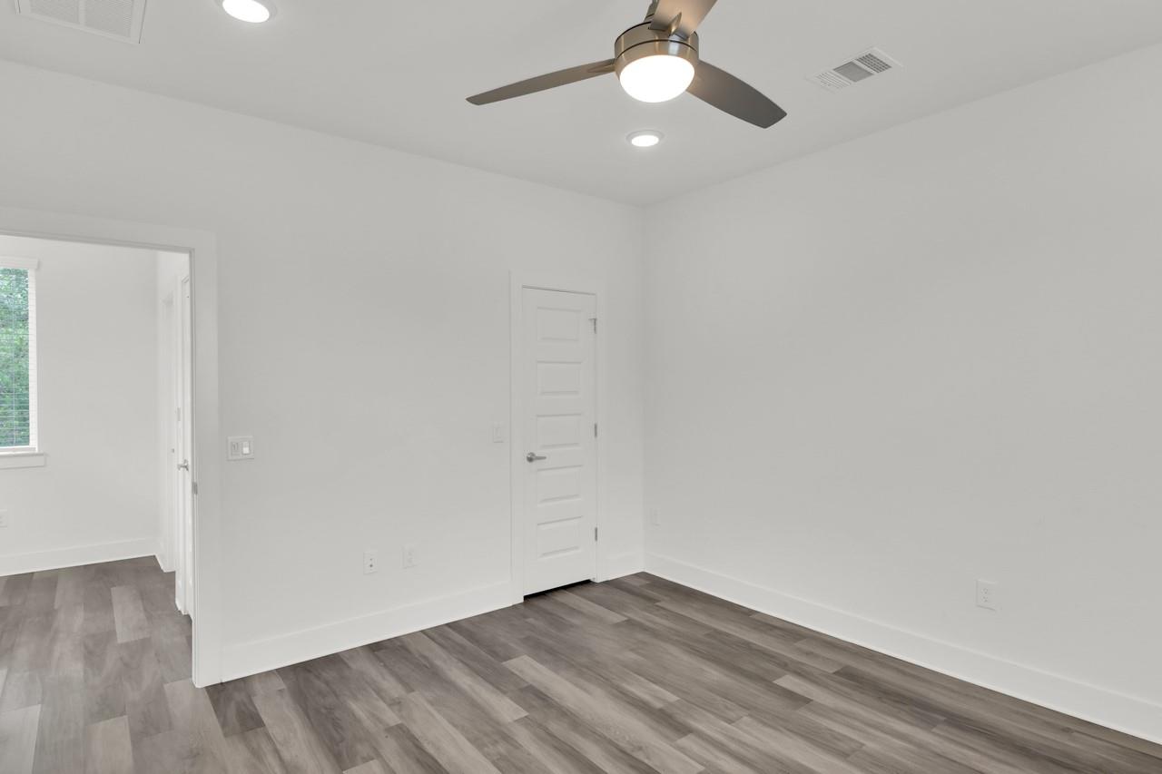 6325 Ponca St # B, Austin, TX 78741