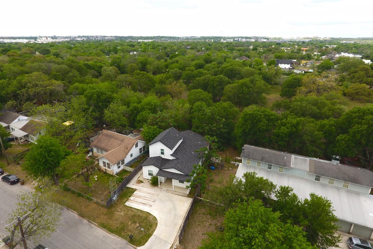 6325 Ponca St # B, Austin, TX 78741