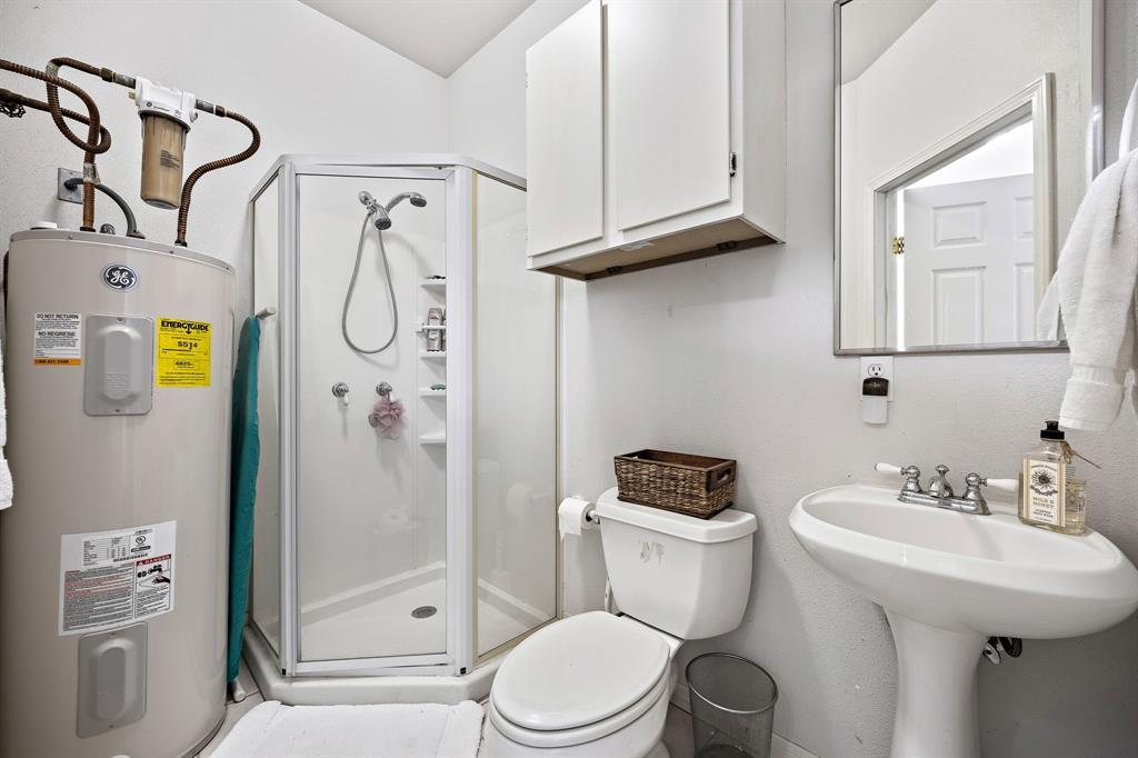 100 County Road 204, Liberty Hill, TX 78642