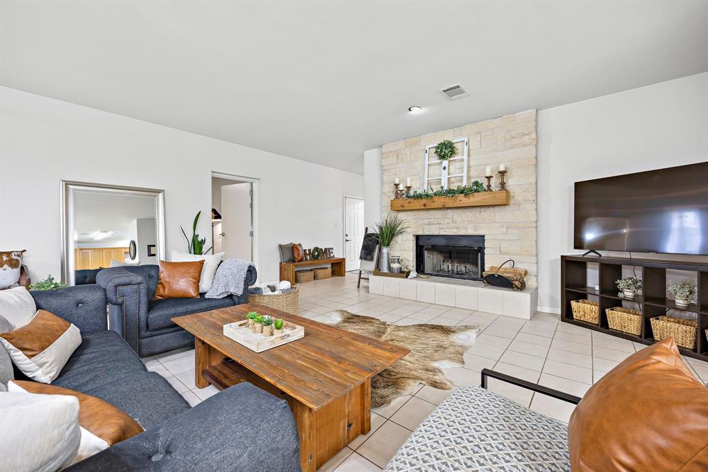 100 County Road 204, Liberty Hill, TX 78642