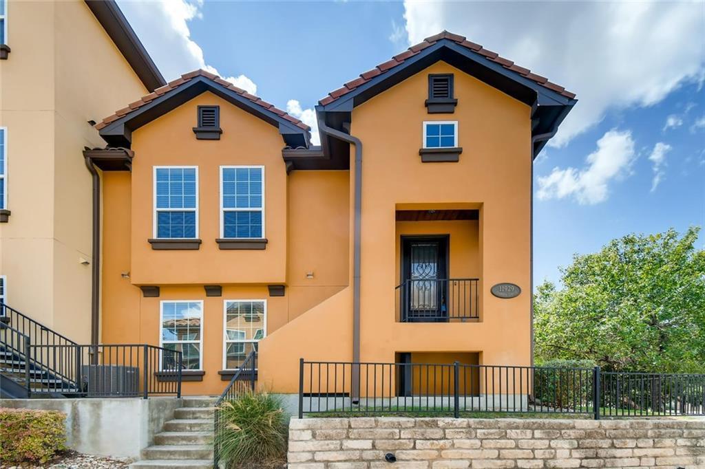 11929 Terraza Cir # TH37, Austin, TX 78726