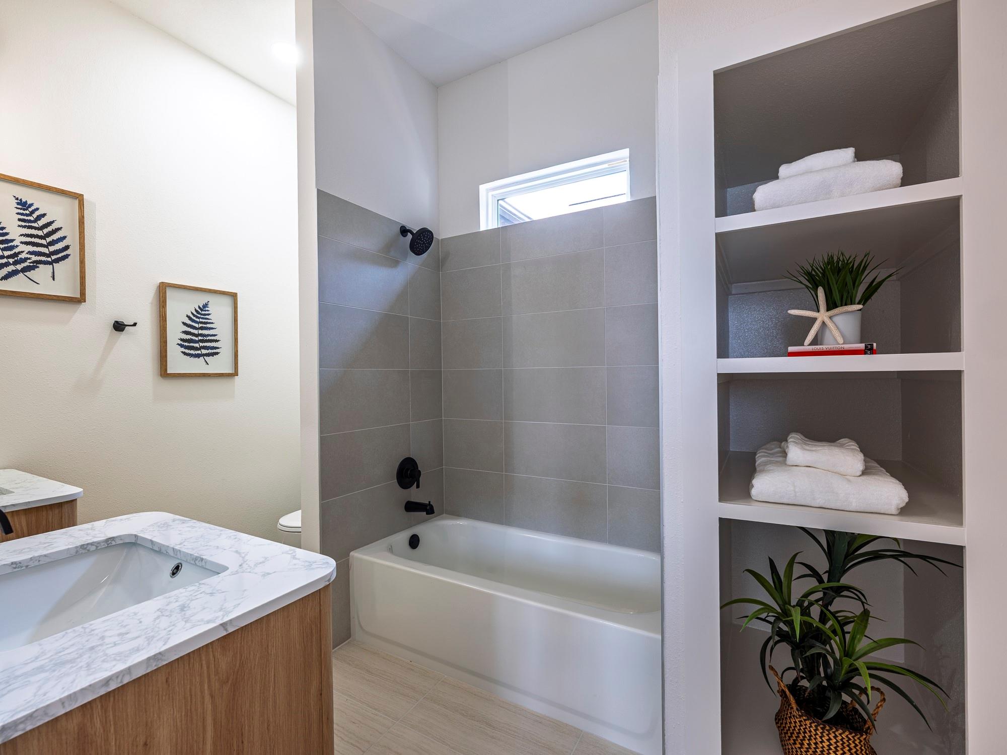 8111 Elkhorn Mountain Trl, Austin, TX 78729