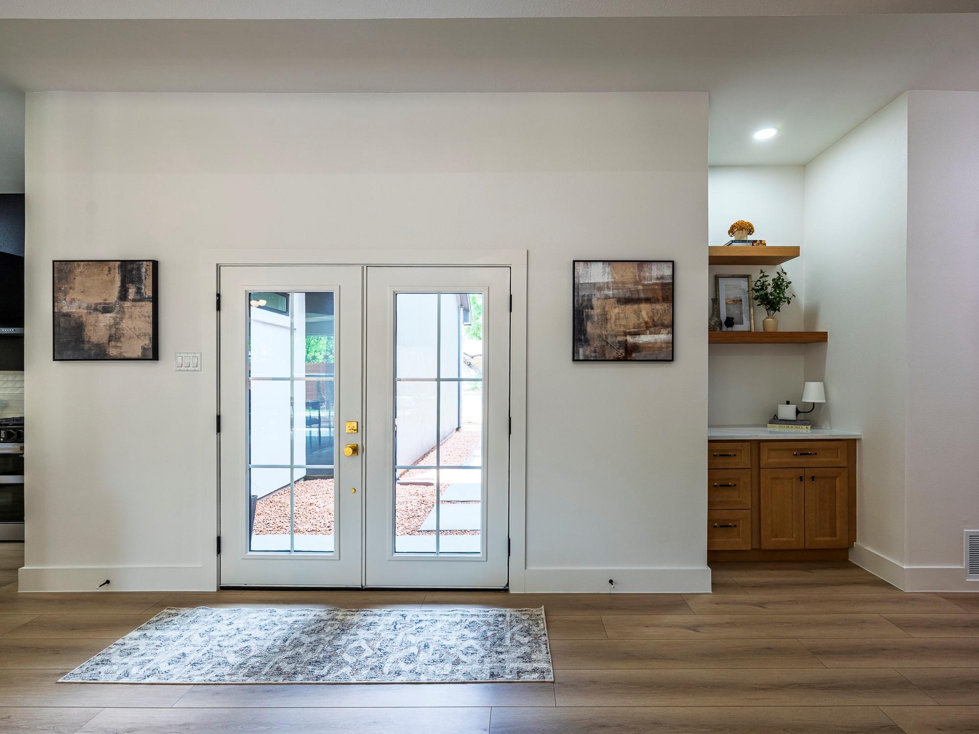 8111 Elkhorn Mountain Trl, Austin, TX 78729