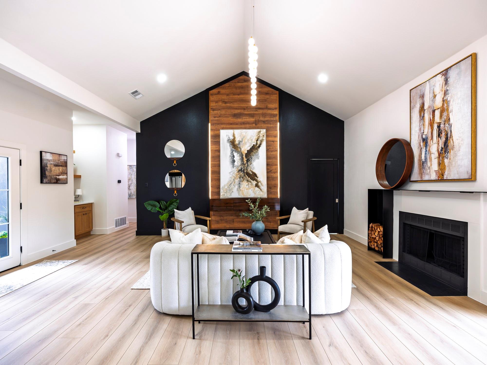 8111 Elkhorn Mountain Trl, Austin, TX 78729