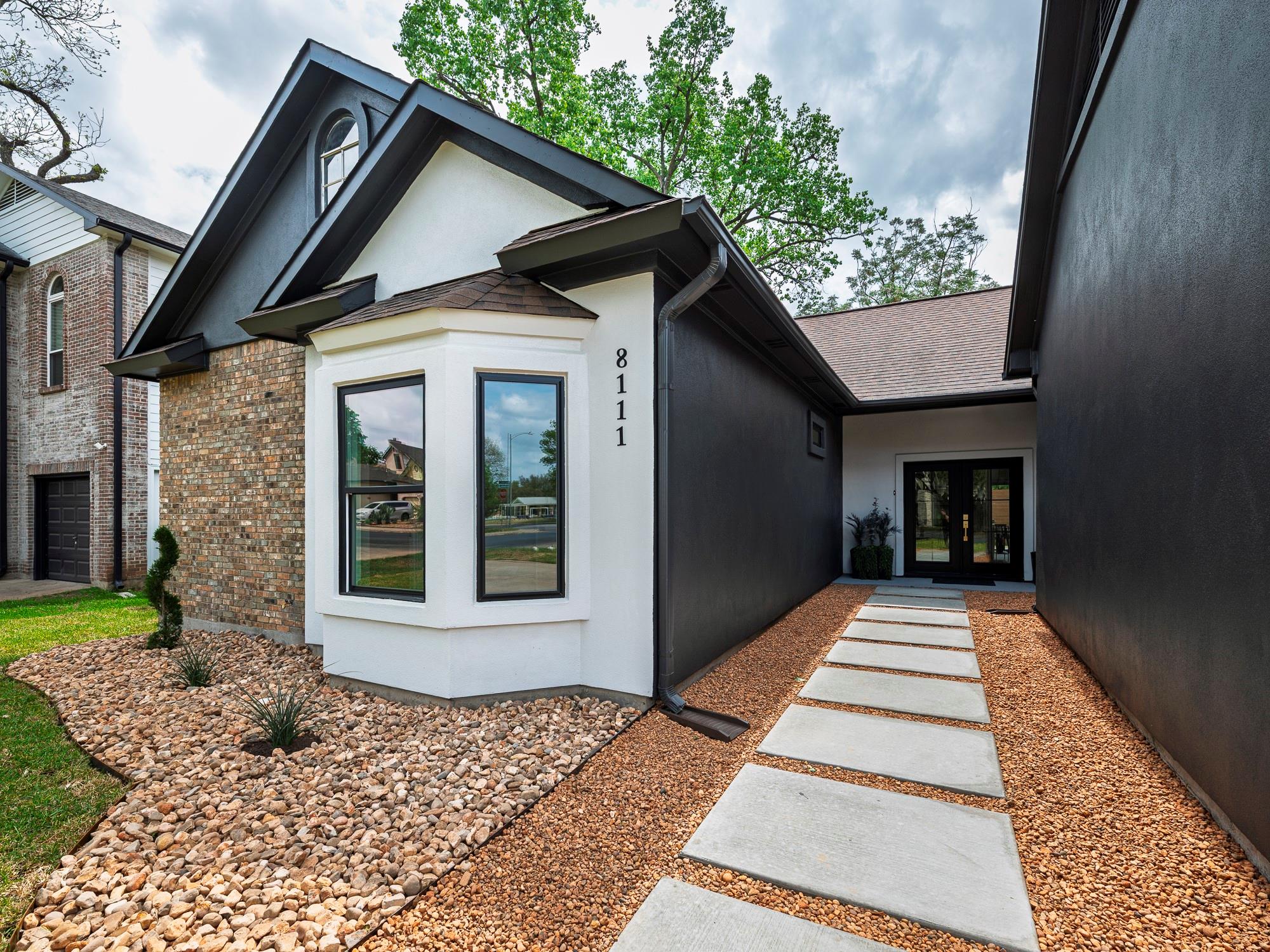 8111 Elkhorn Mountain Trl, Austin, TX 78729