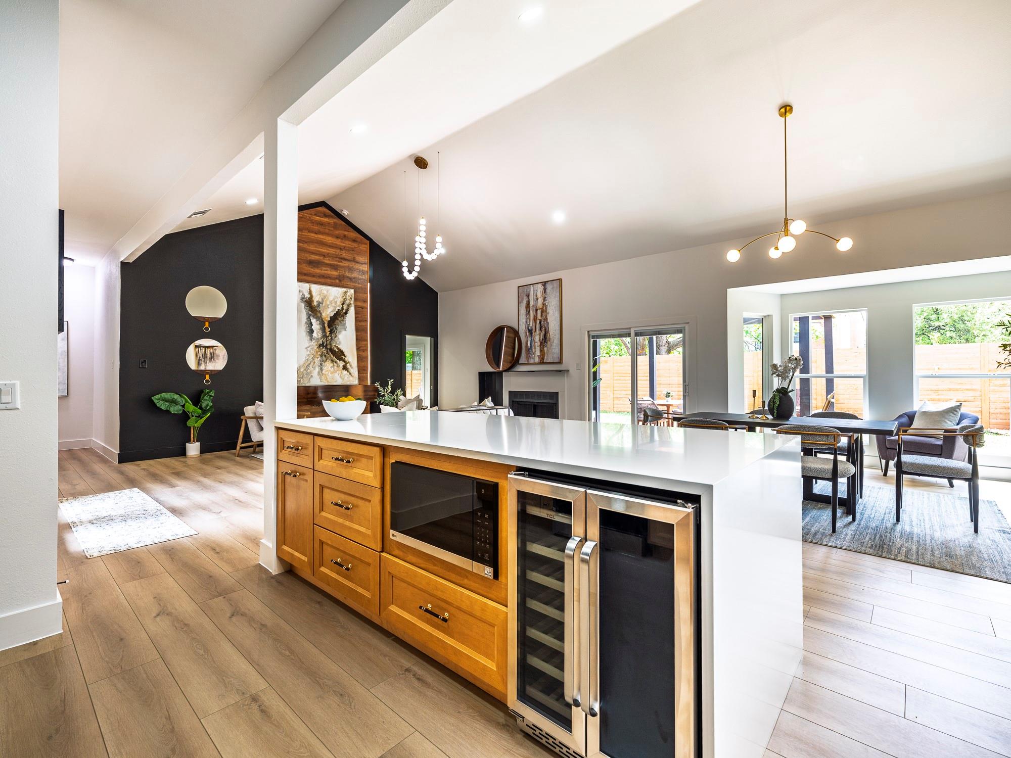 8111 Elkhorn Mountain Trl, Austin, TX 78729