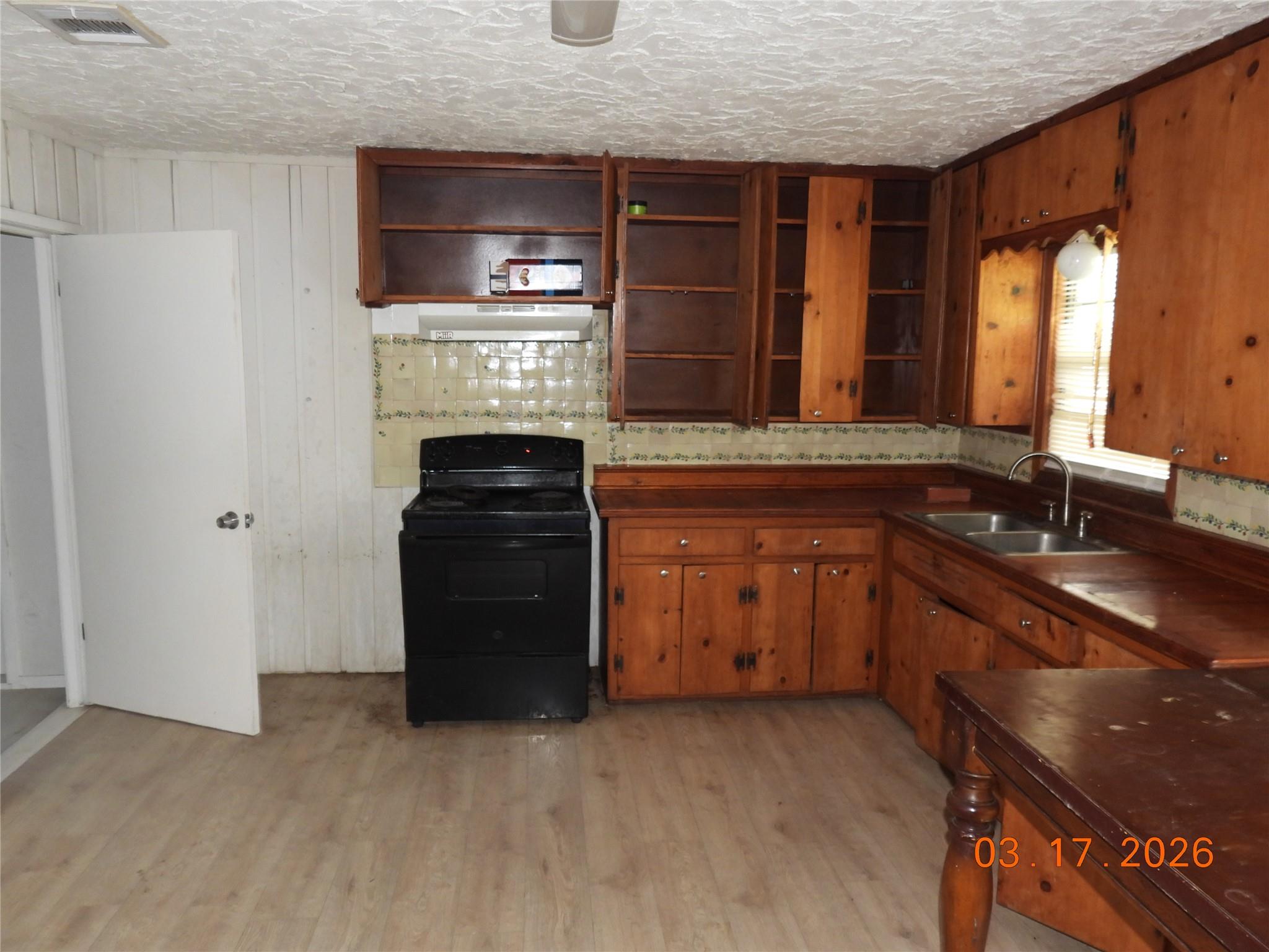 15500 Lymko Dr, Austin, TX 78728