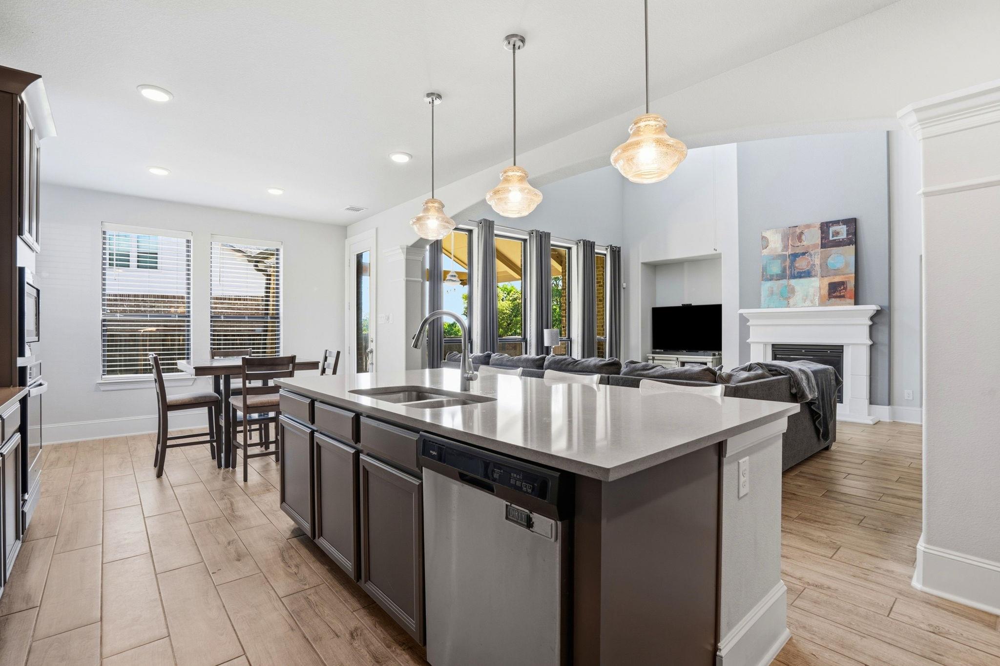 100 Hiddenfox Cv, Georgetown, TX 78626