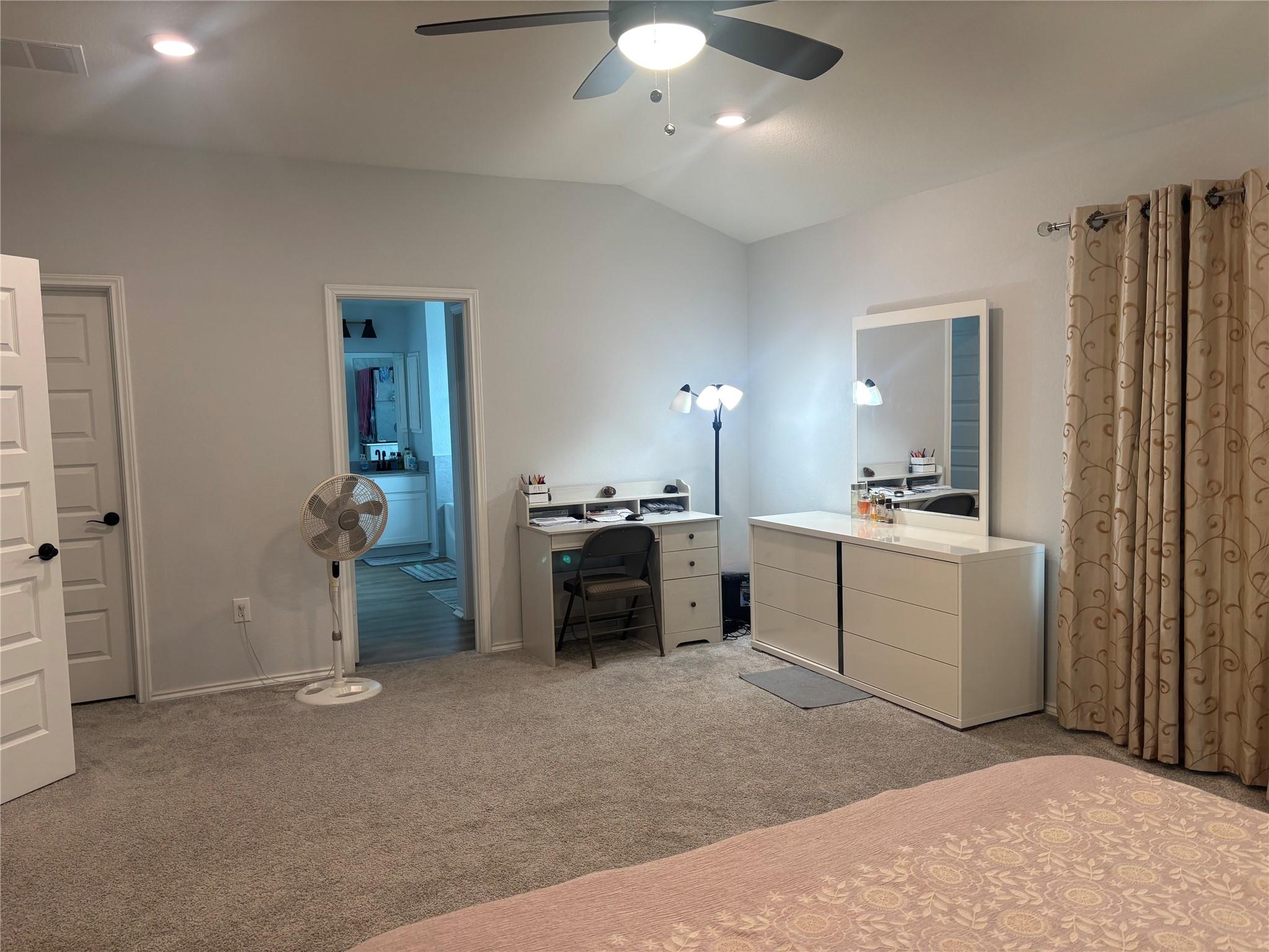 504 Ayinger Ln, Austin, TX 78728