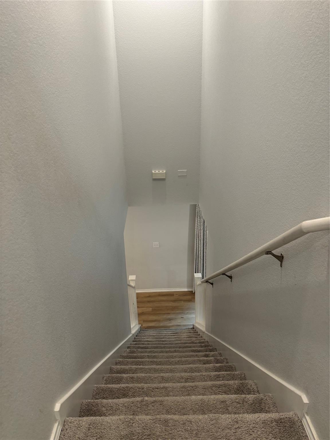 504 Ayinger Ln, Austin, TX 78728