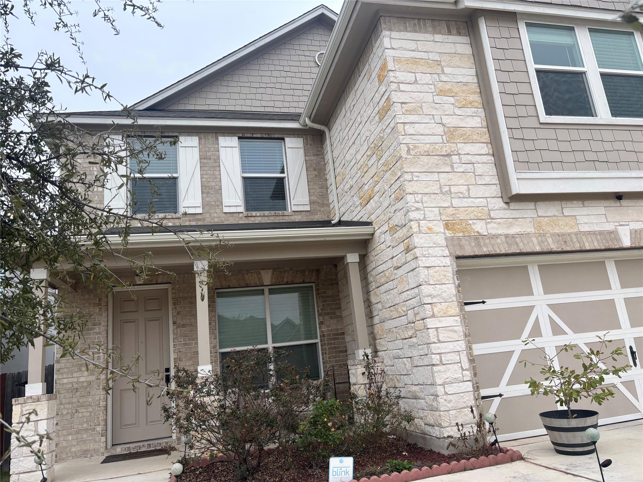 504 Ayinger Ln, Austin, TX 78728