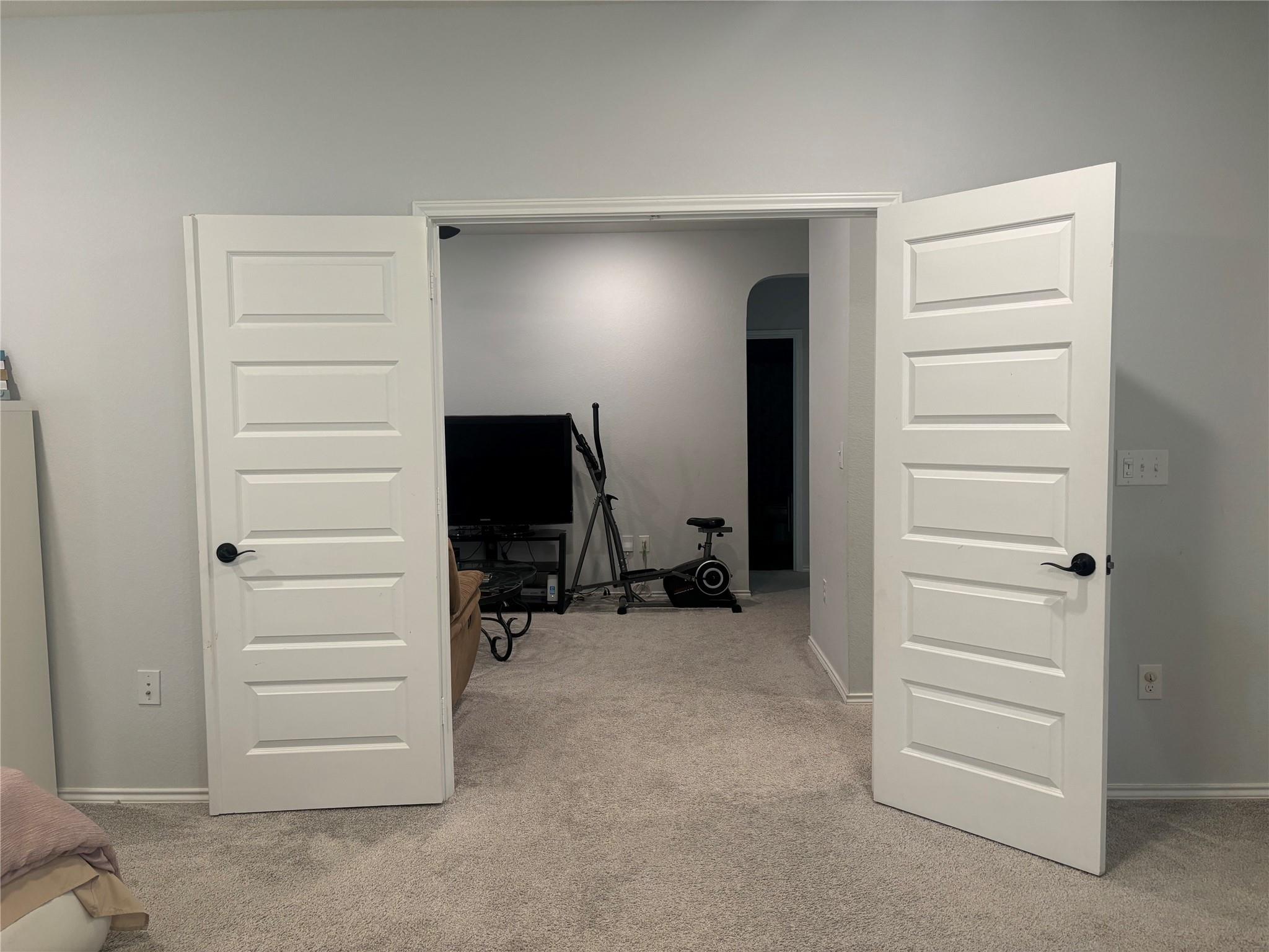 504 Ayinger Ln, Austin, TX 78728