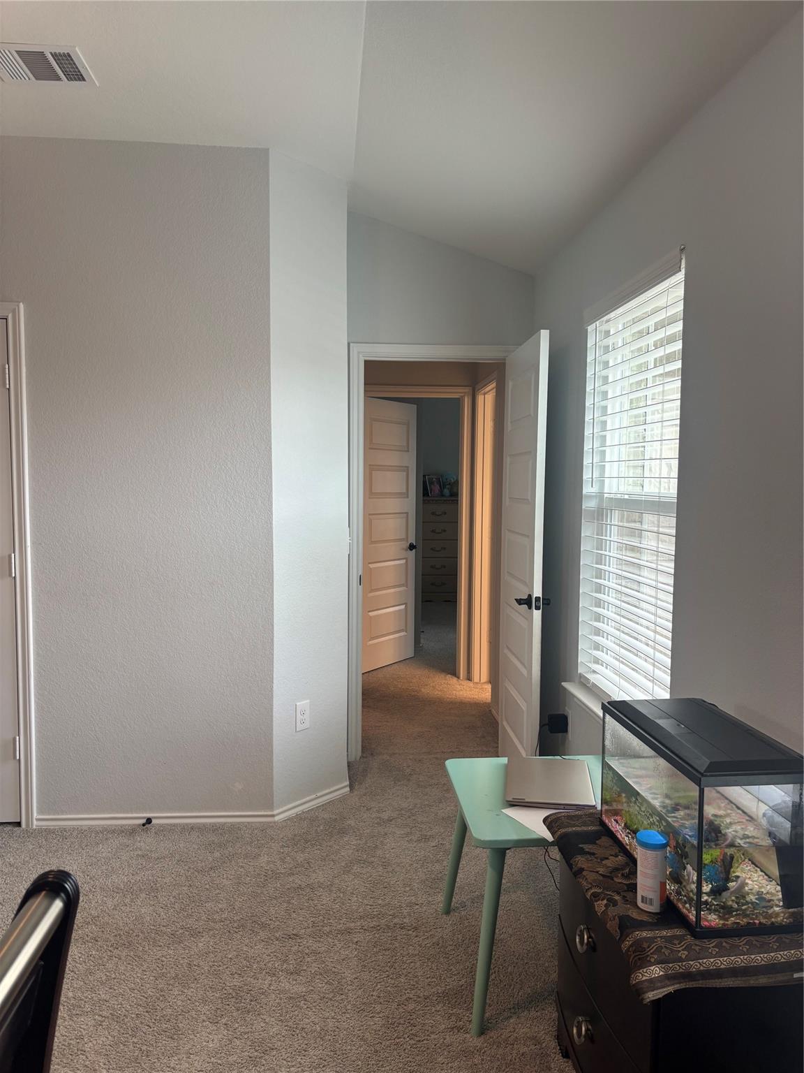 504 Ayinger Ln, Austin, TX 78728