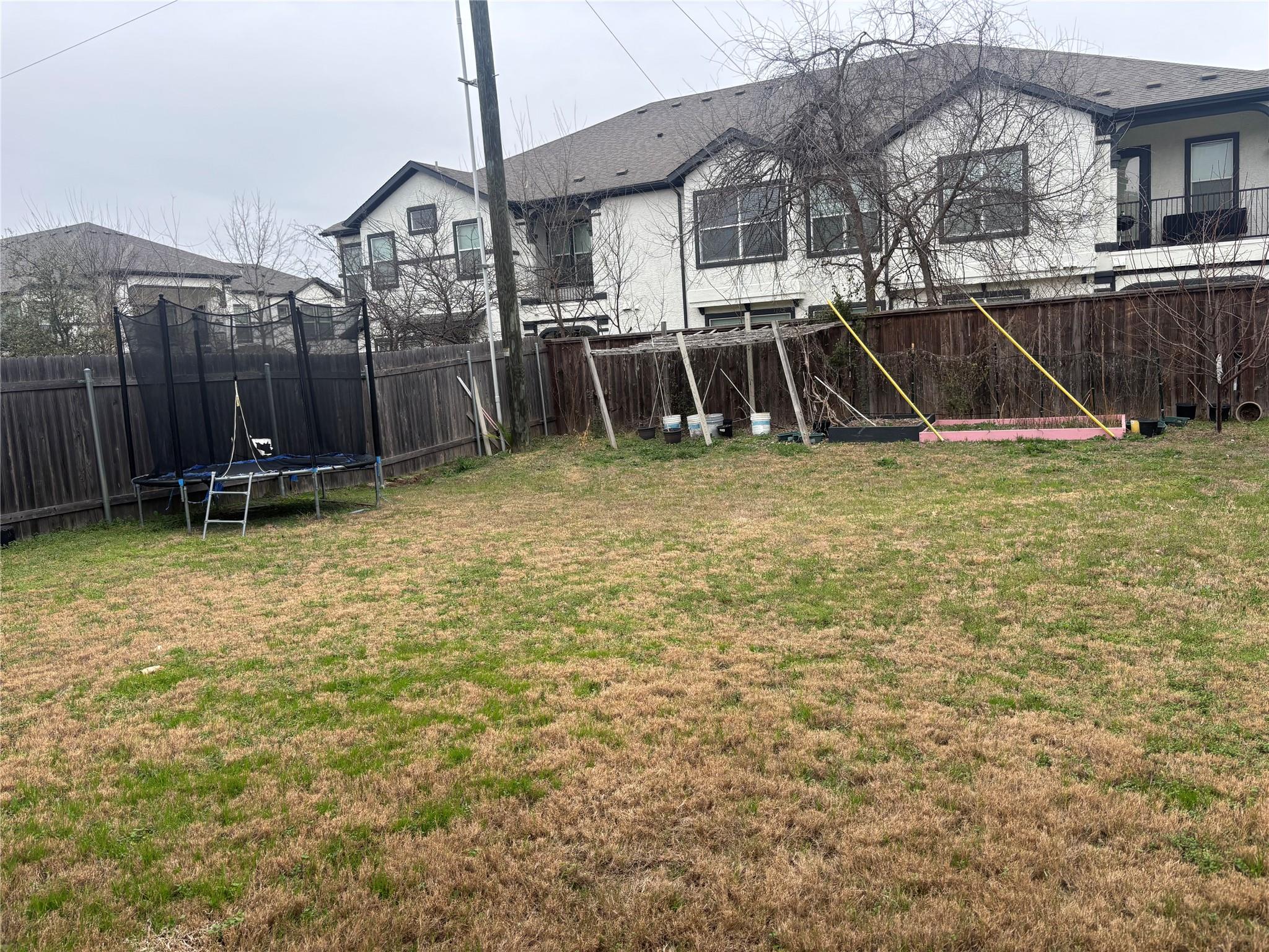 504 Ayinger Ln, Austin, TX 78728