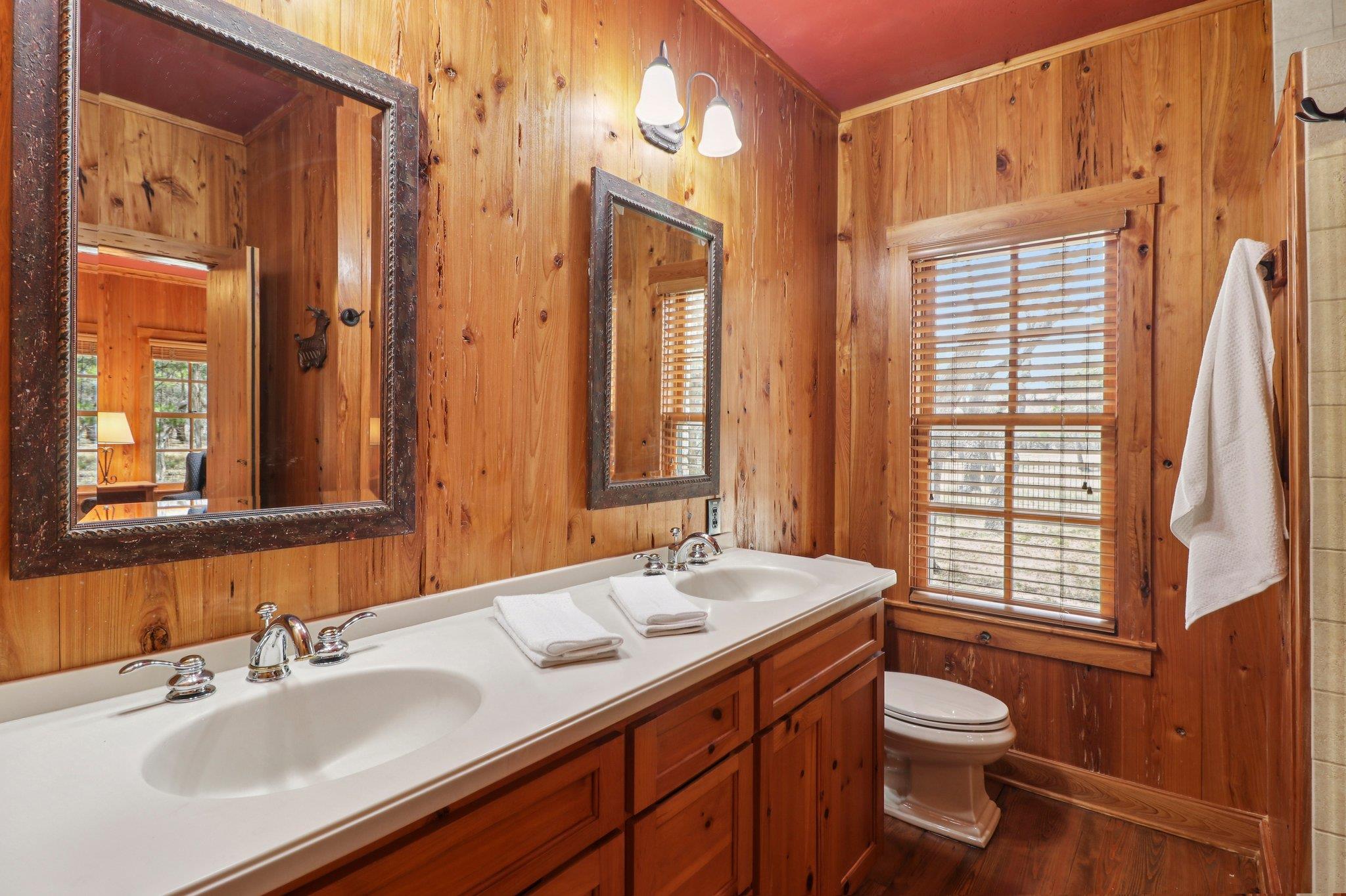 1500 Rebecca Creek Rd, Canyon Lake, TX 78133