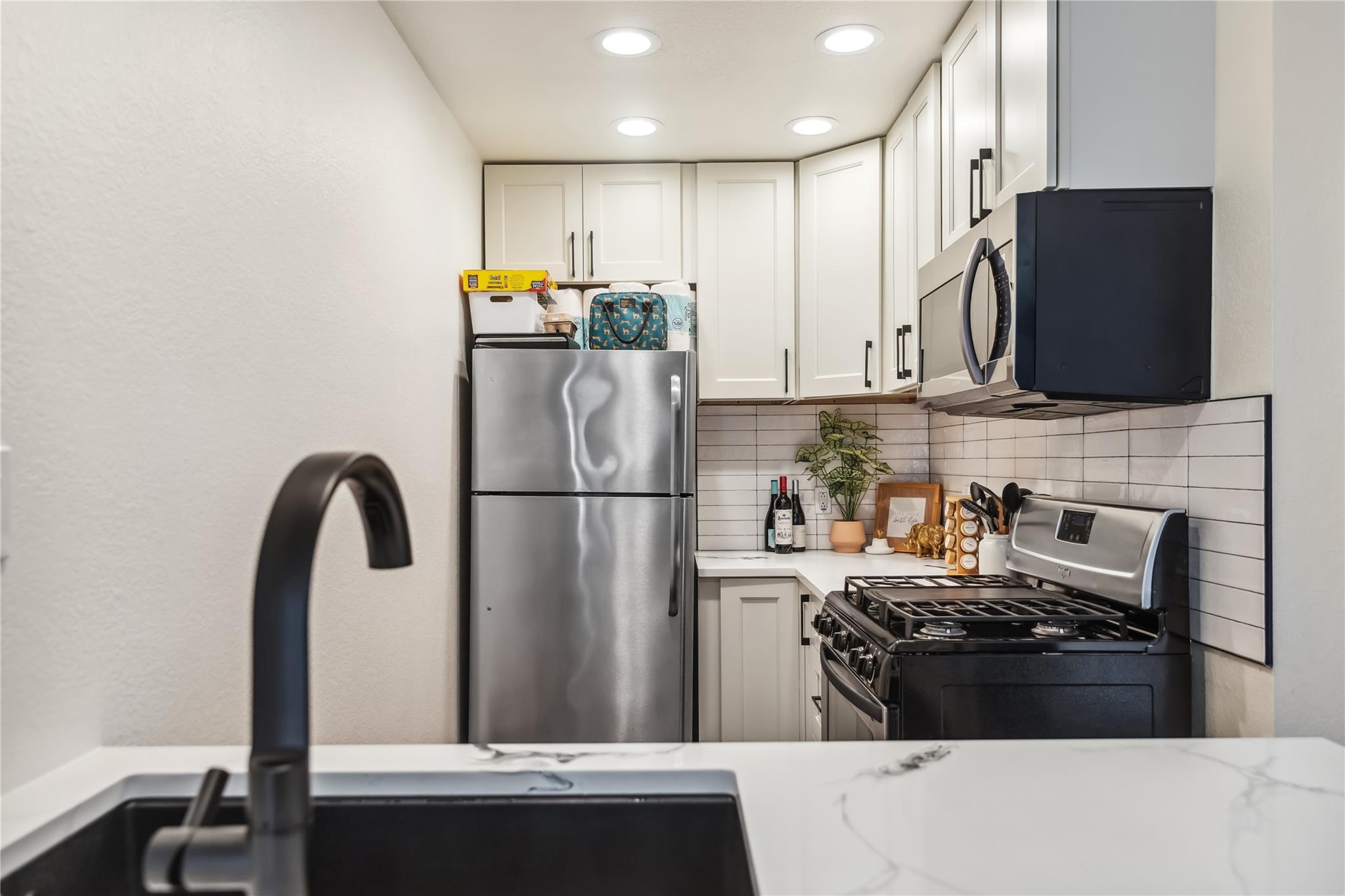 1313 E 52nd St # 101, Austin, TX 78723