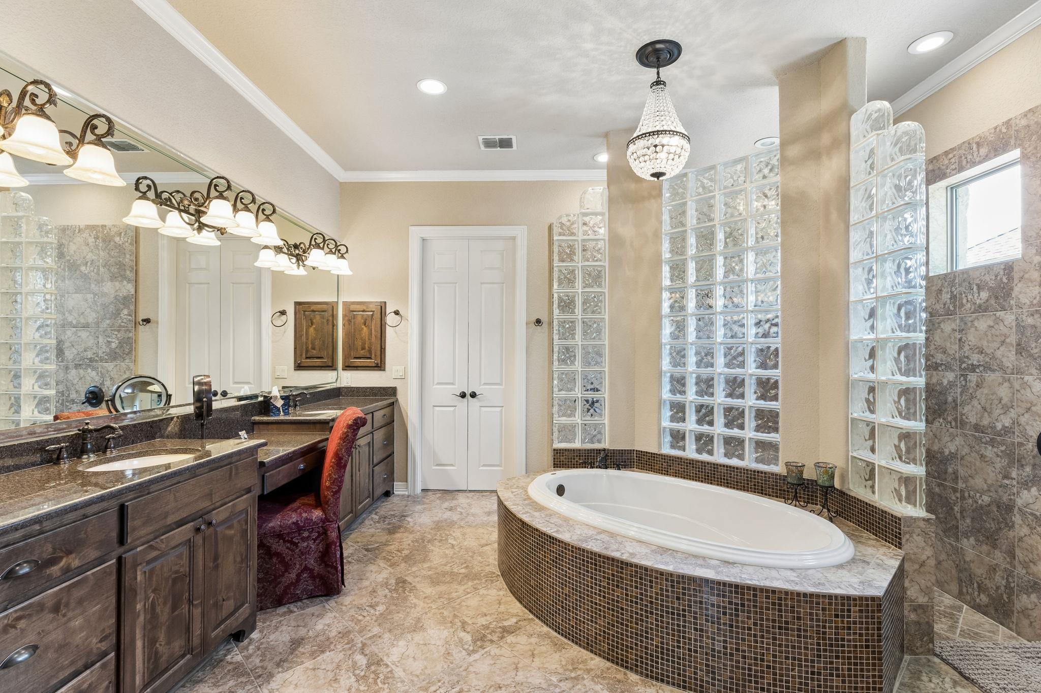 1033 River Ter, New Braunfels, TX 78130