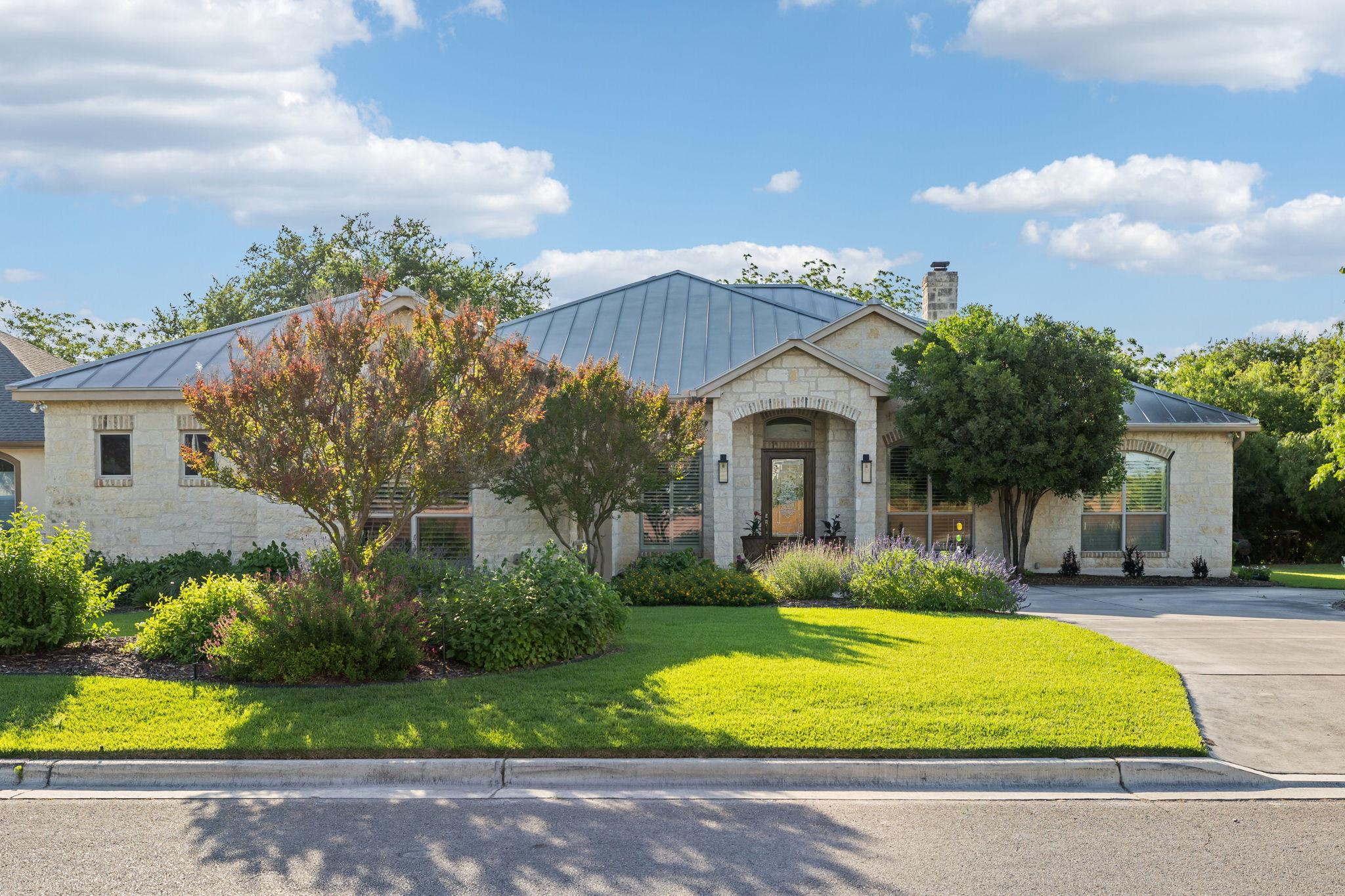 1033 River Ter, New Braunfels, TX 78130