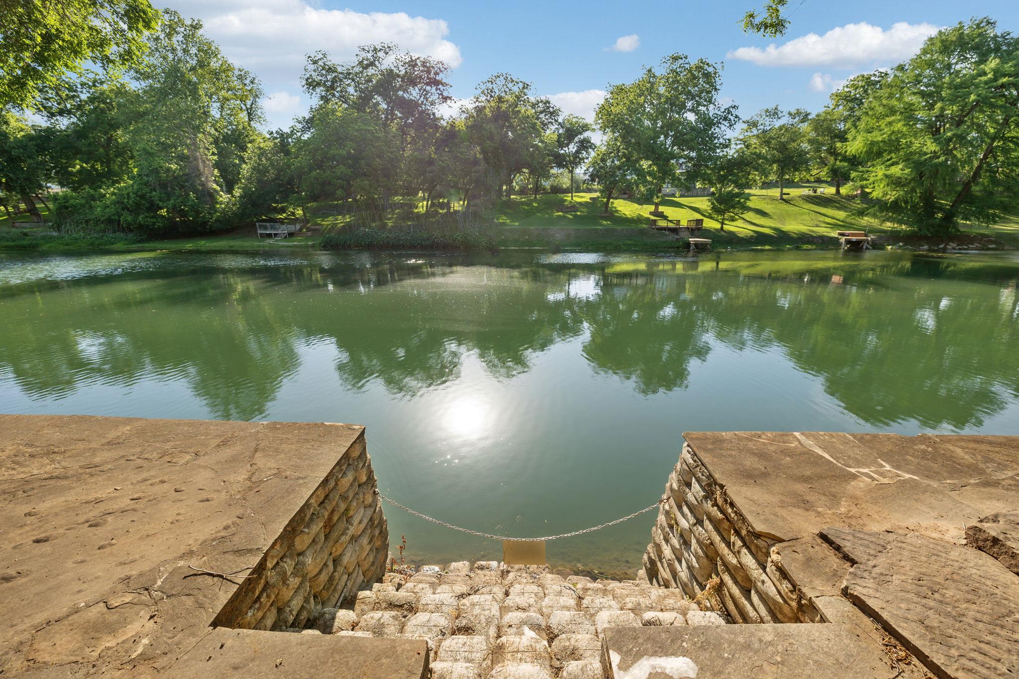 1033 River Ter, New Braunfels, TX 78130