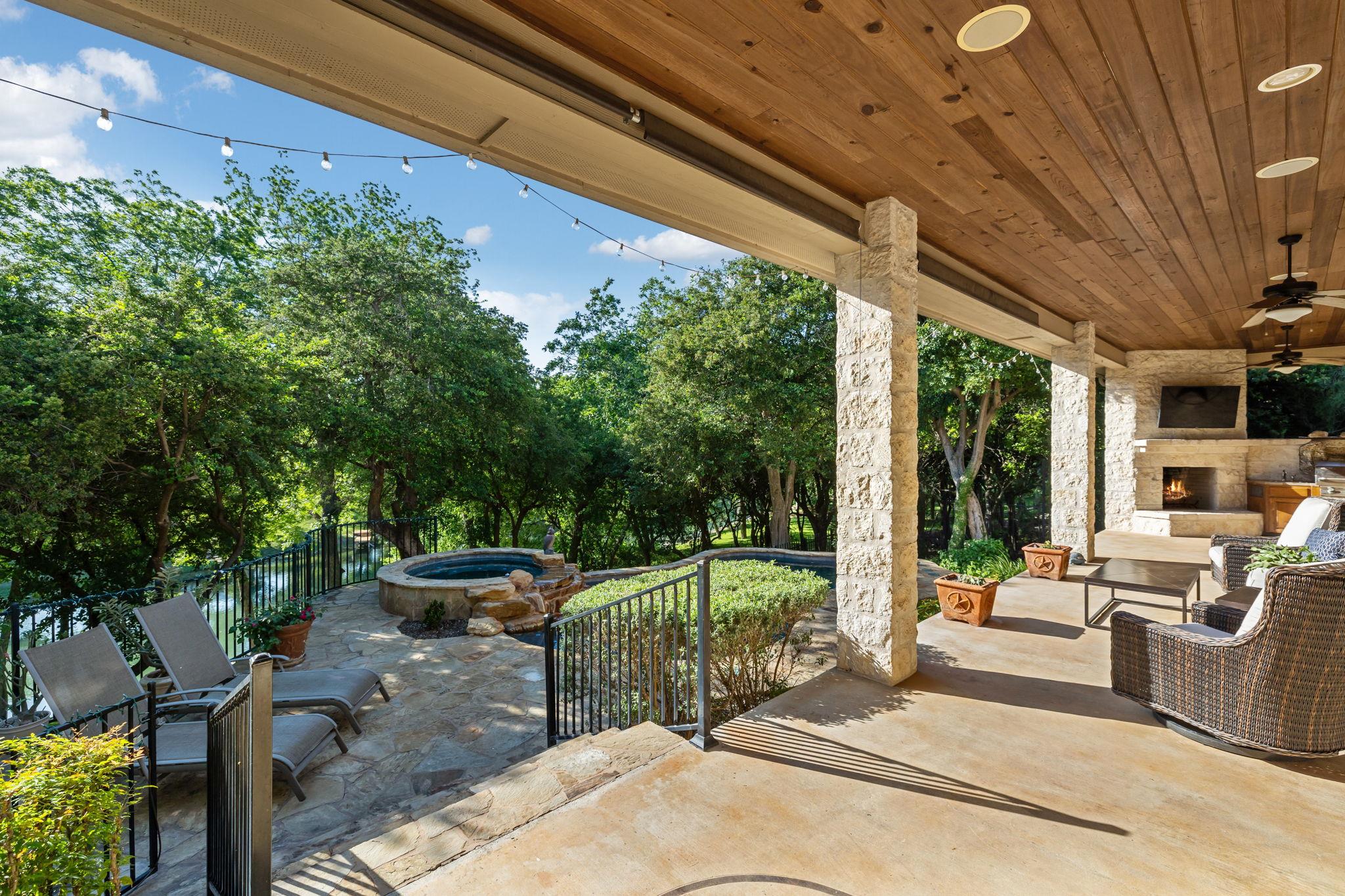 1033 River Ter, New Braunfels, TX 78130