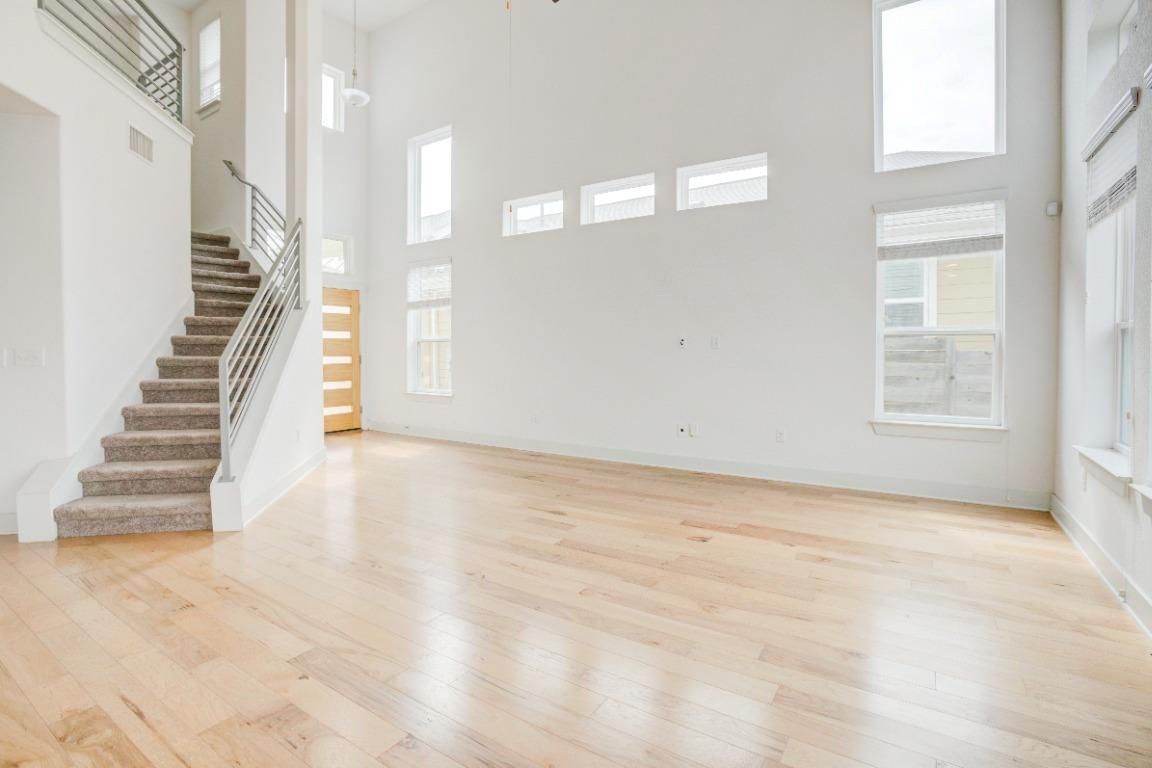 5915 Swayden Ln, Austin, TX 78745