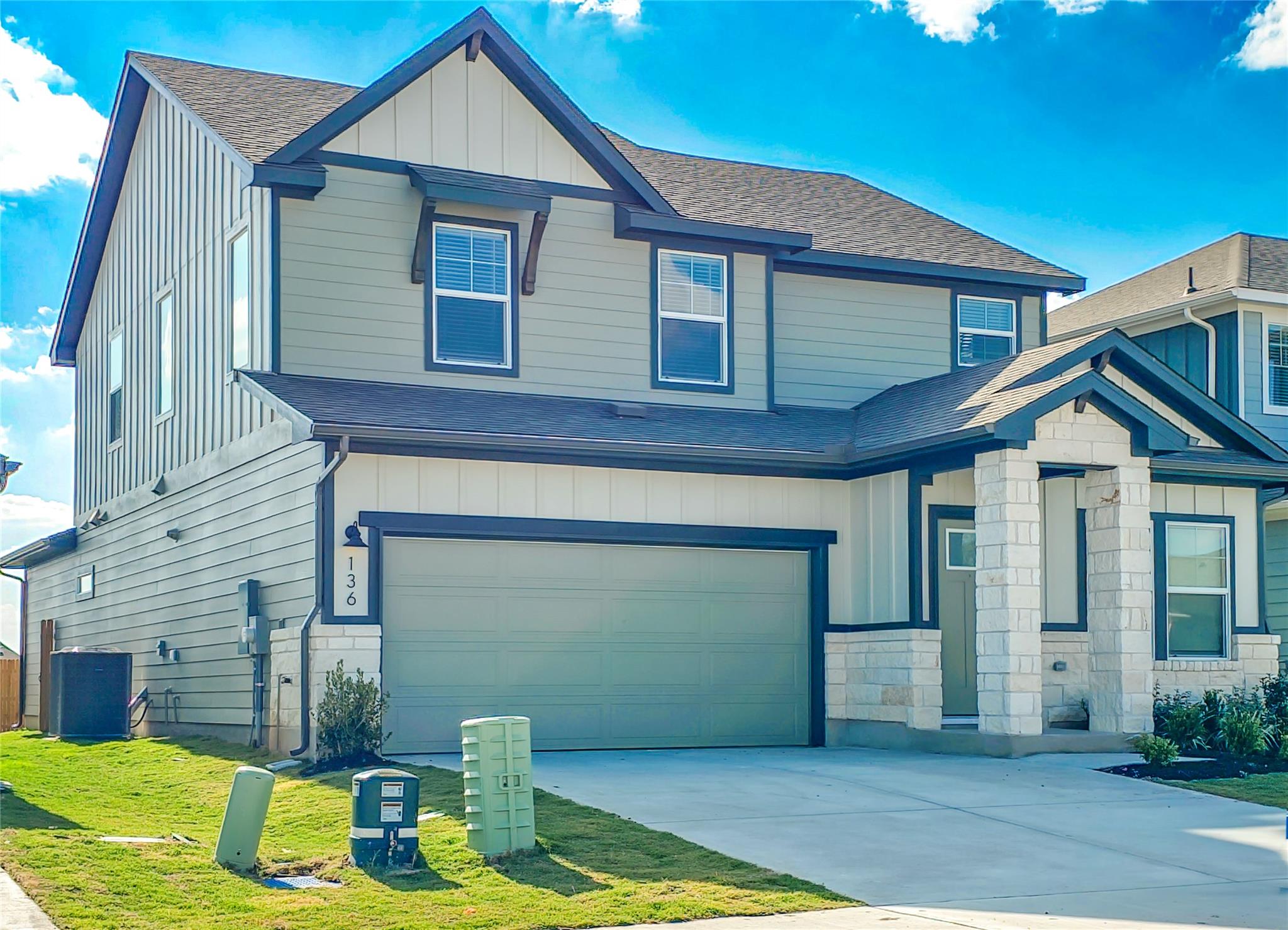 136 Holmby Dr, Hutto, TX 78634