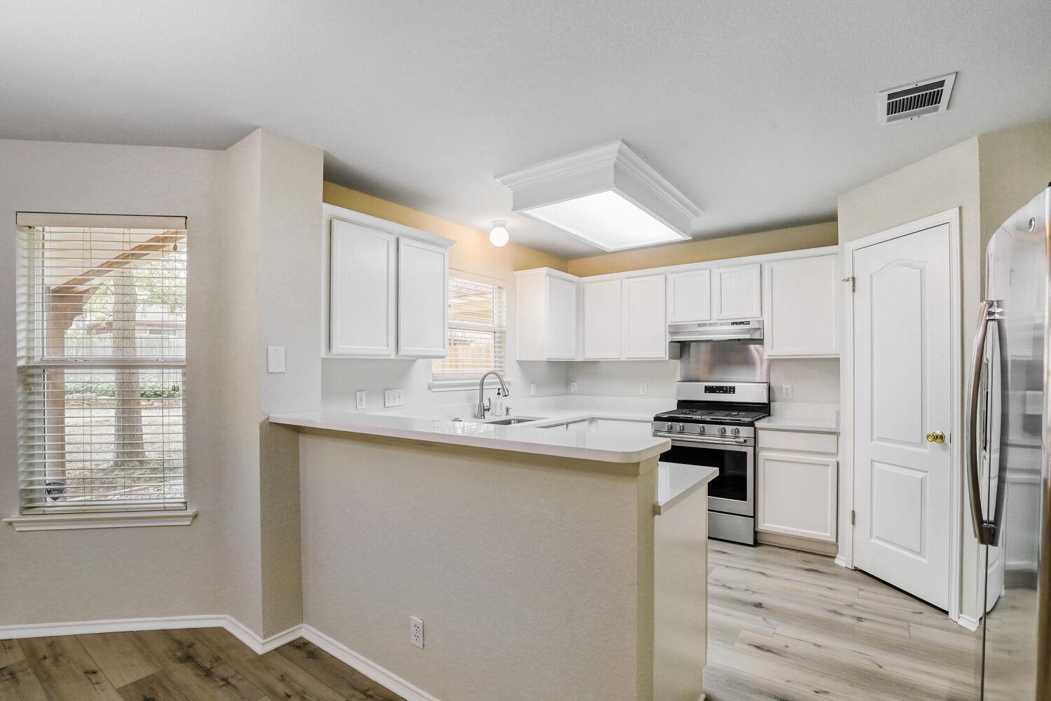 2121 DESCO Dr, Austin, TX 78748