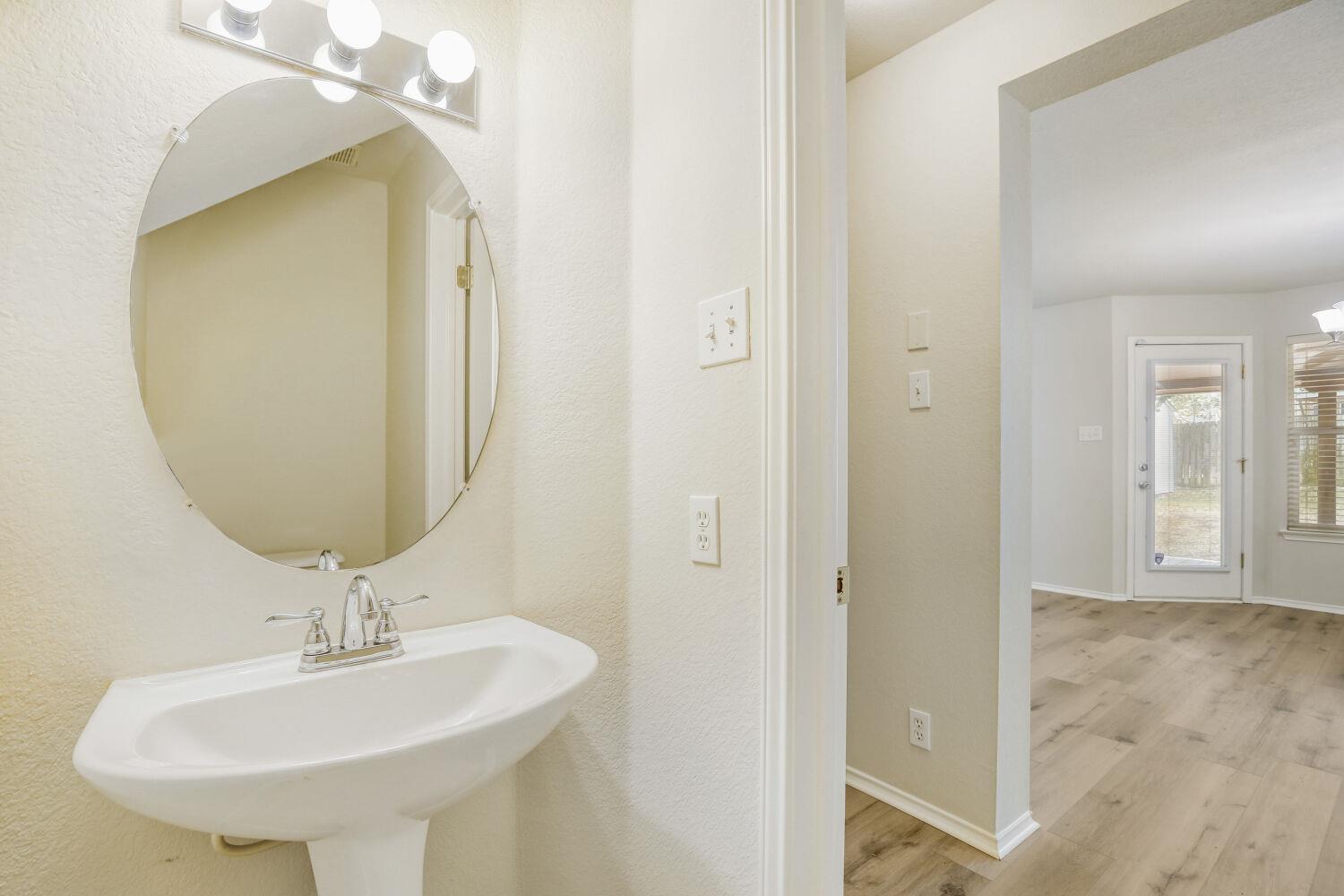 2121 DESCO Dr, Austin, TX 78748