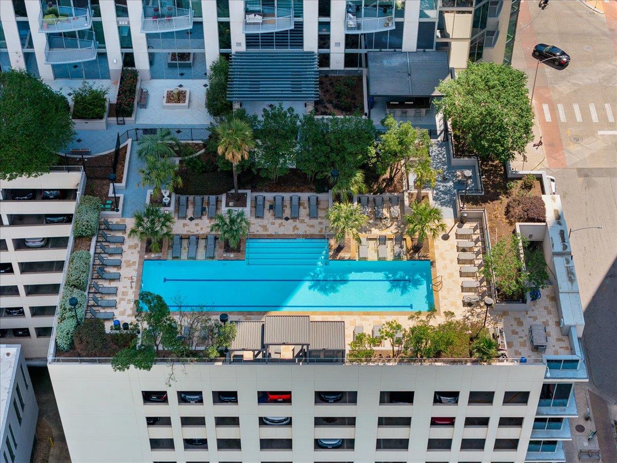 360 Nueces St # 2807, Austin, TX 78701