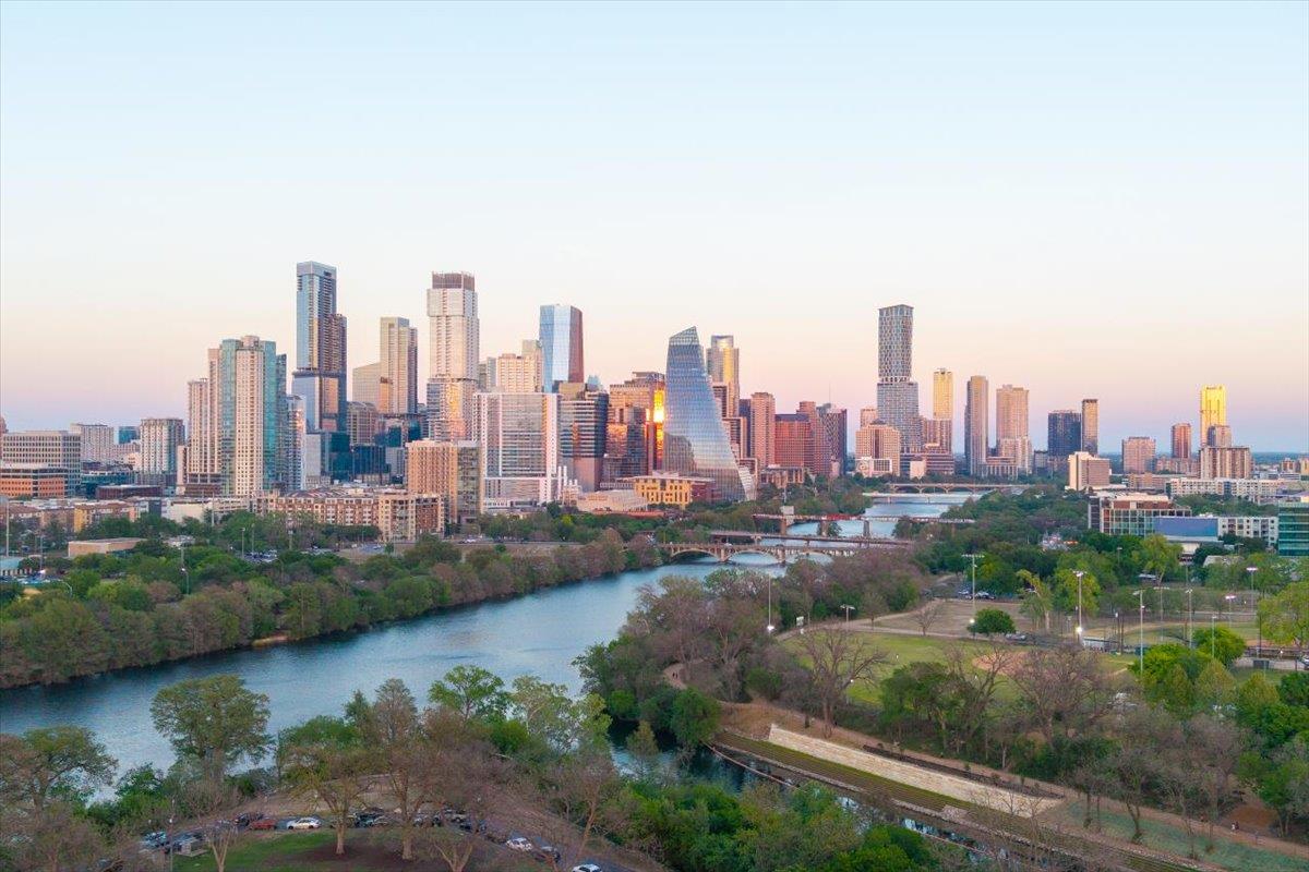 360 Nueces St # 2807, Austin, TX 78701