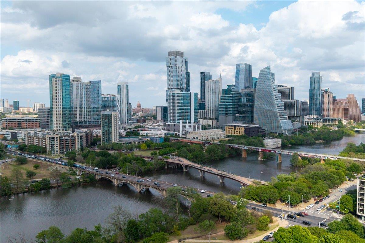 360 Nueces St # 2807, Austin, TX 78701