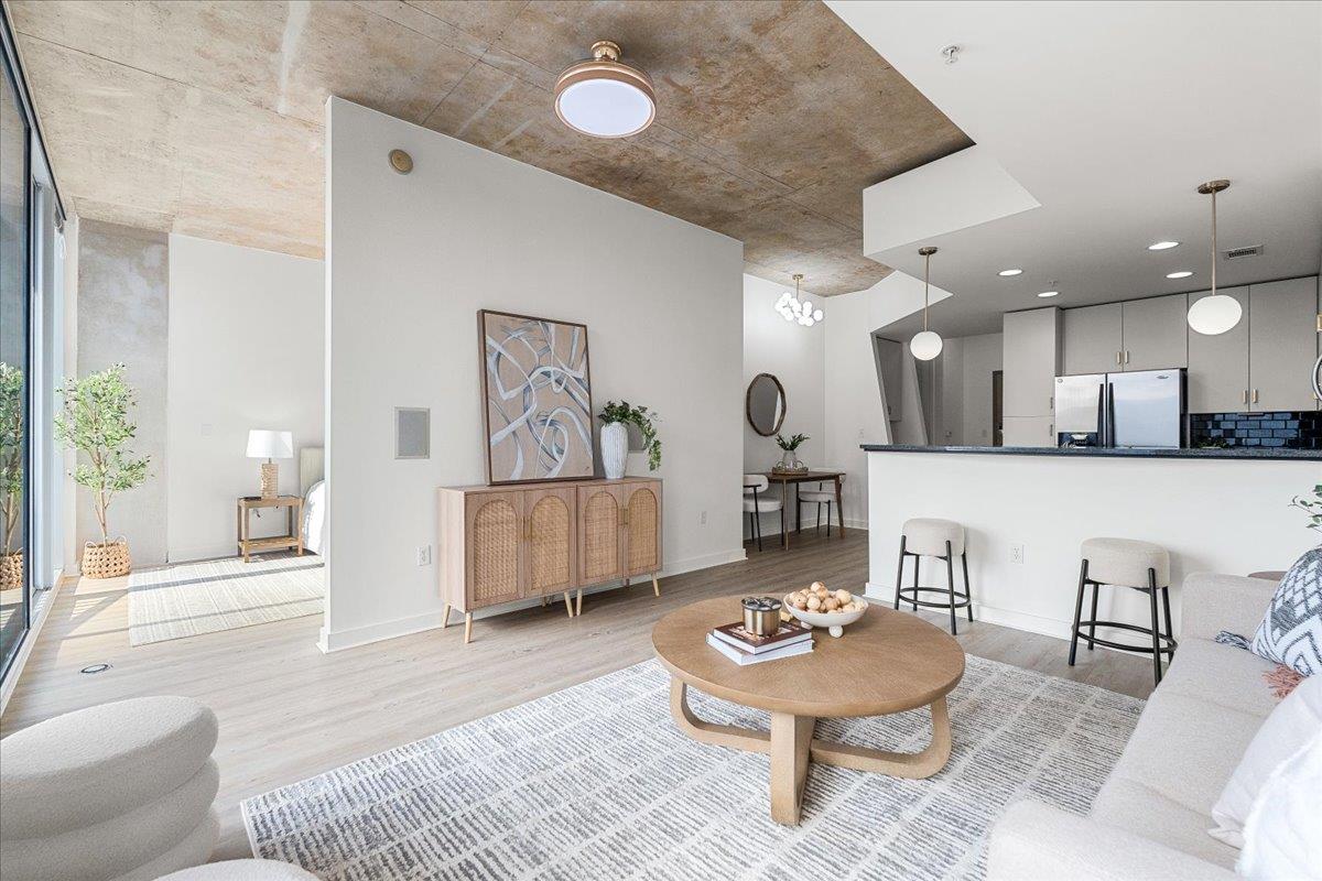 360 Nueces St # 2807, Austin, TX 78701