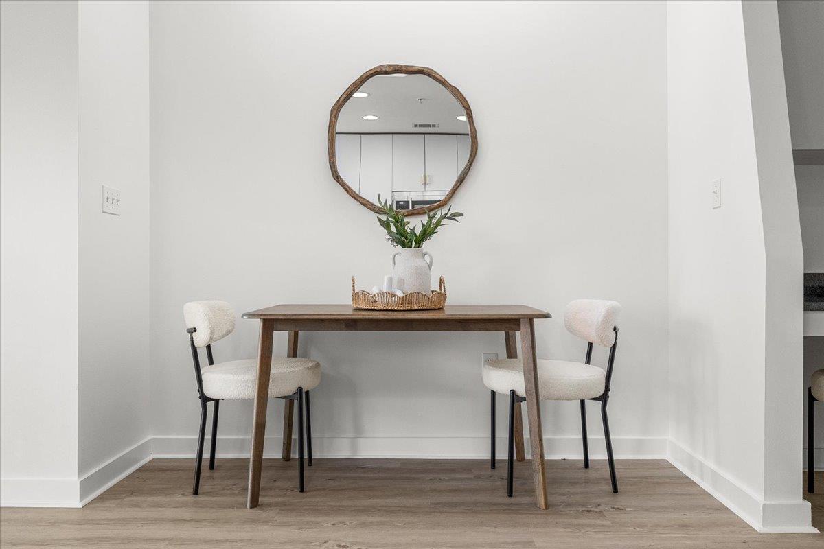 360 Nueces St # 2807, Austin, TX 78701