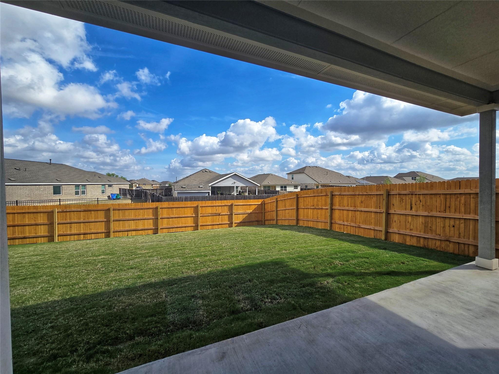 352 San Juan Trl, Bastrop, TX 78602